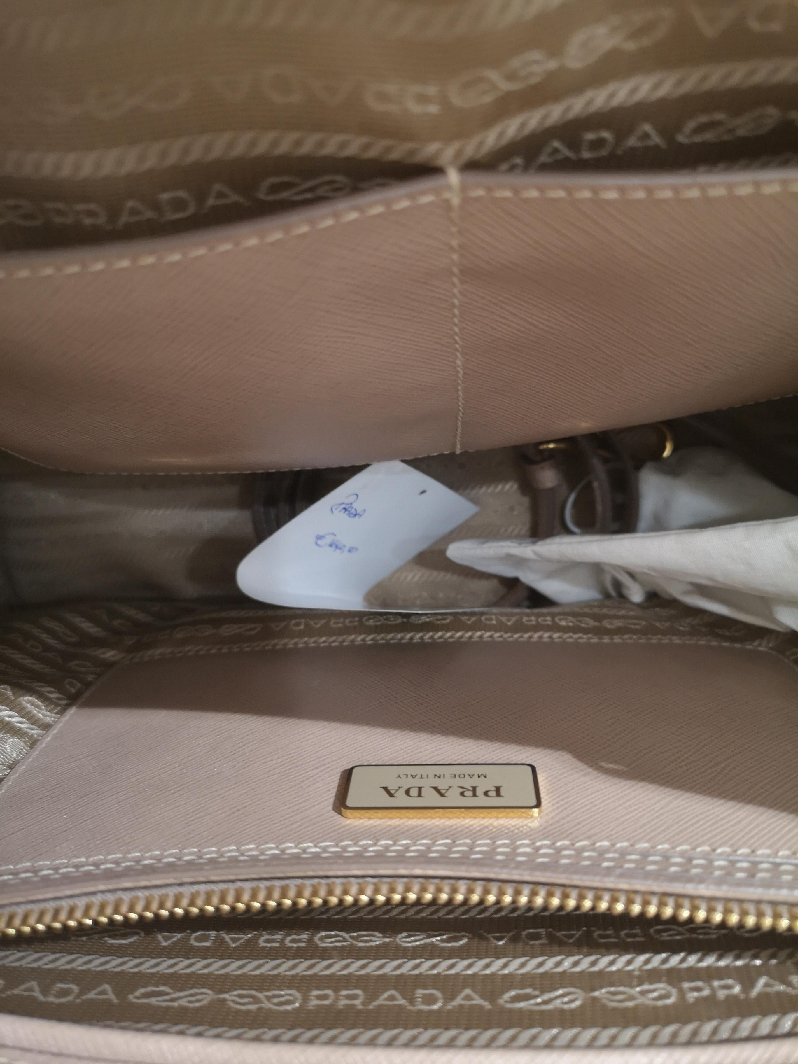 Prada Galleria Leather shoulder handle bag 1
