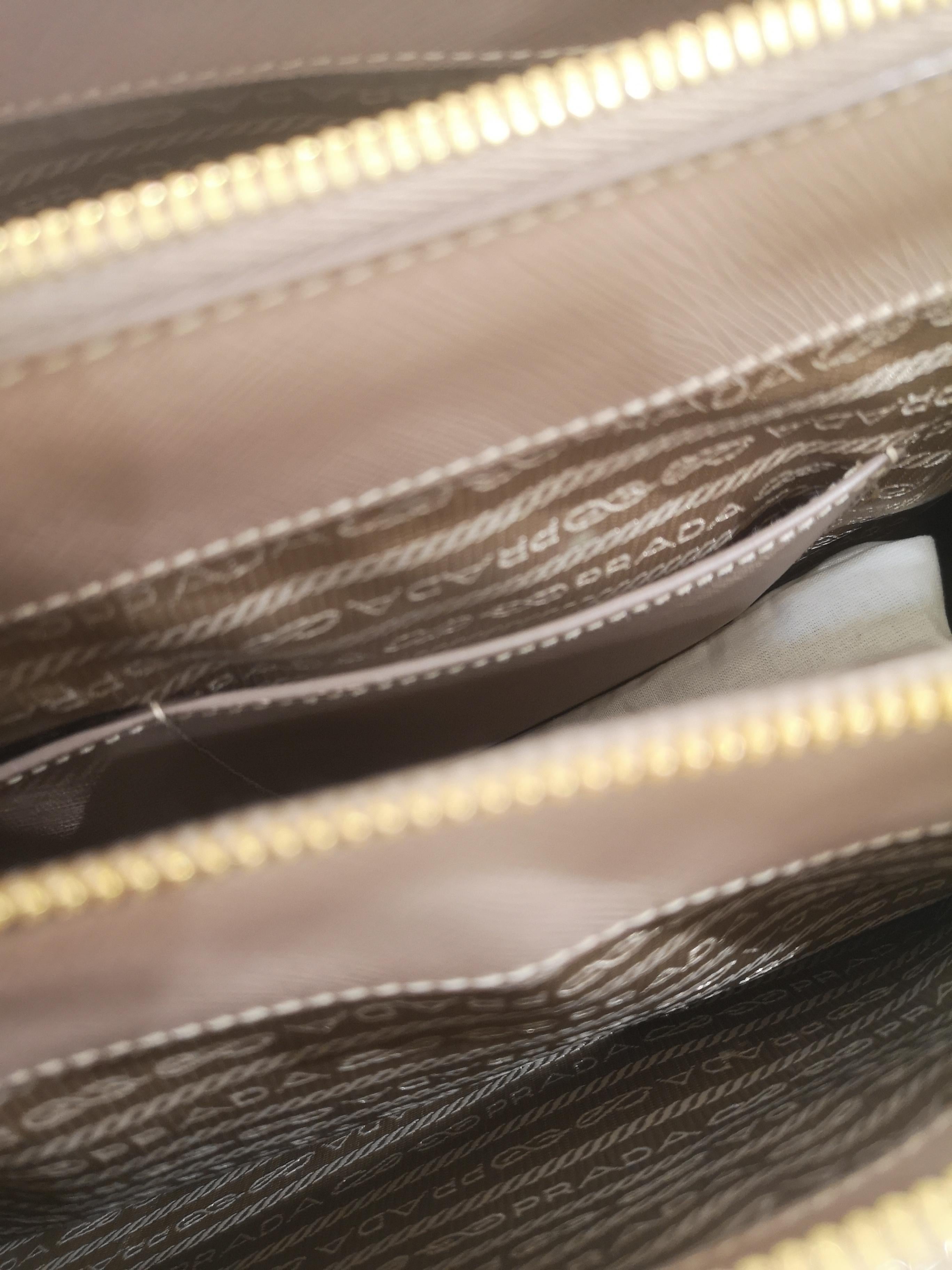 Prada Galleria Leather shoulder handle bag 2