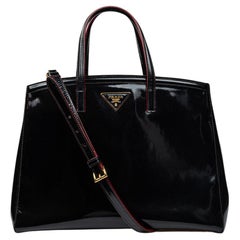 Prada Galleria Schwarzes Lackleder