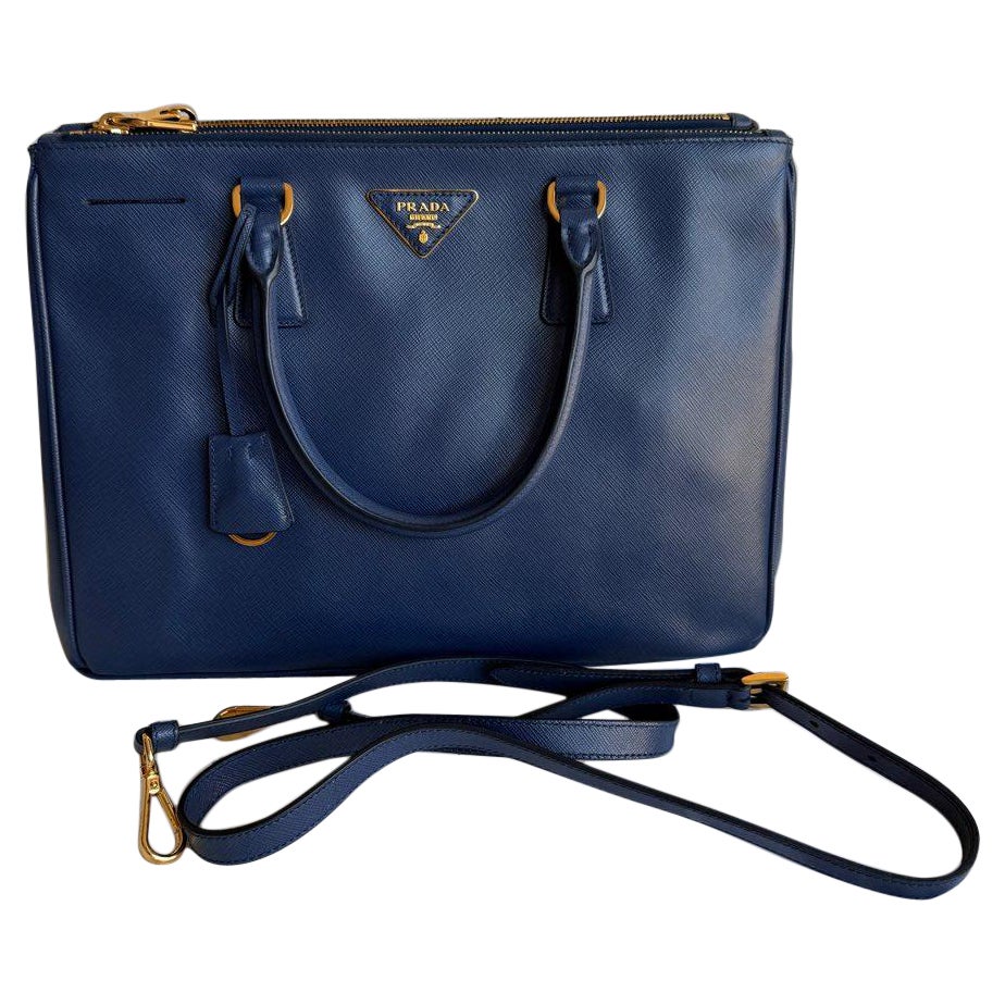 Prada Galleria Large en cuir Saffiano Navy avec bandoulière