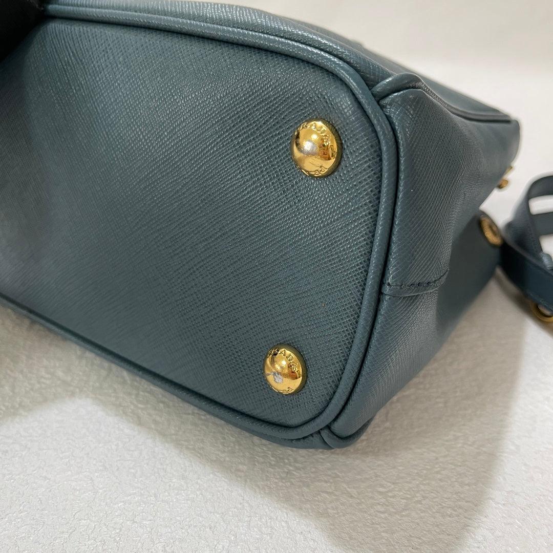Prada Galleria Saffiano Leather Mini Grey Blue Handbag with Strap For Sale 4