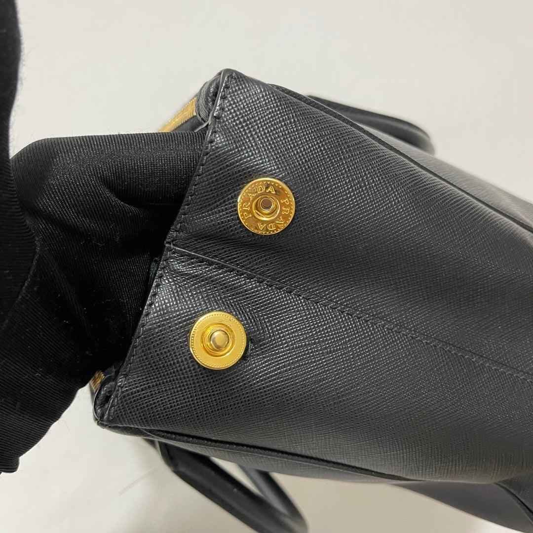Prada Galleria Saffiano Leather Small Black Handbag with Strap For Sale 6