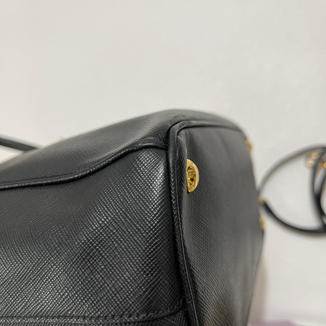 Prada Galleria Saffiano Leather Small Black Handbag with Strap For Sale 10