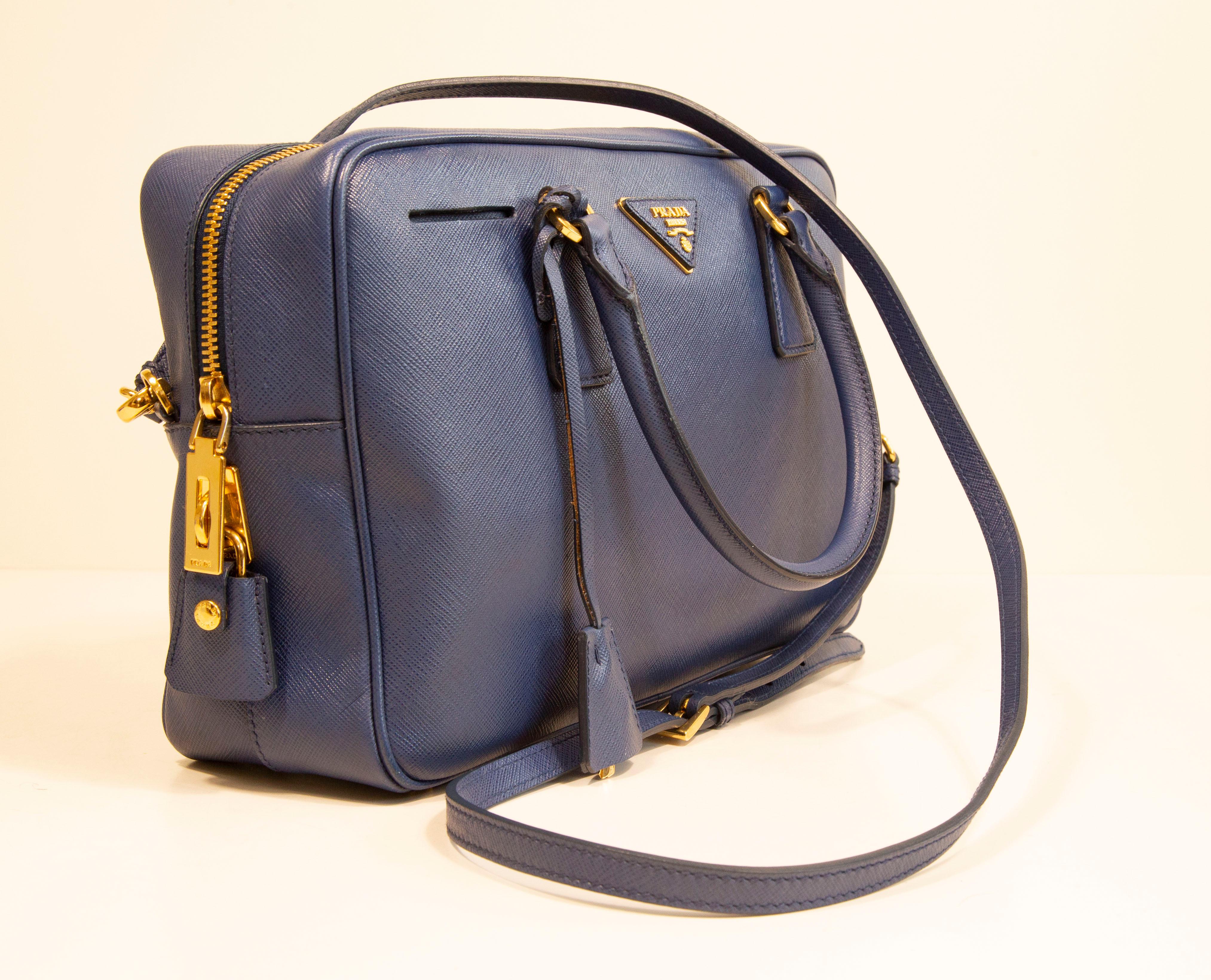  Prada Galleria Two Way Bag in Blue Saffiano Leather In Good Condition In Arnhem, NL