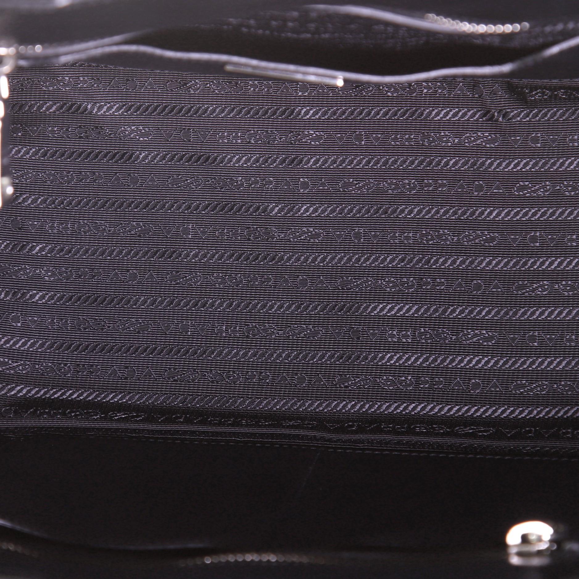 Prada Garten-Tasche aus weichem Kalb Medium 1