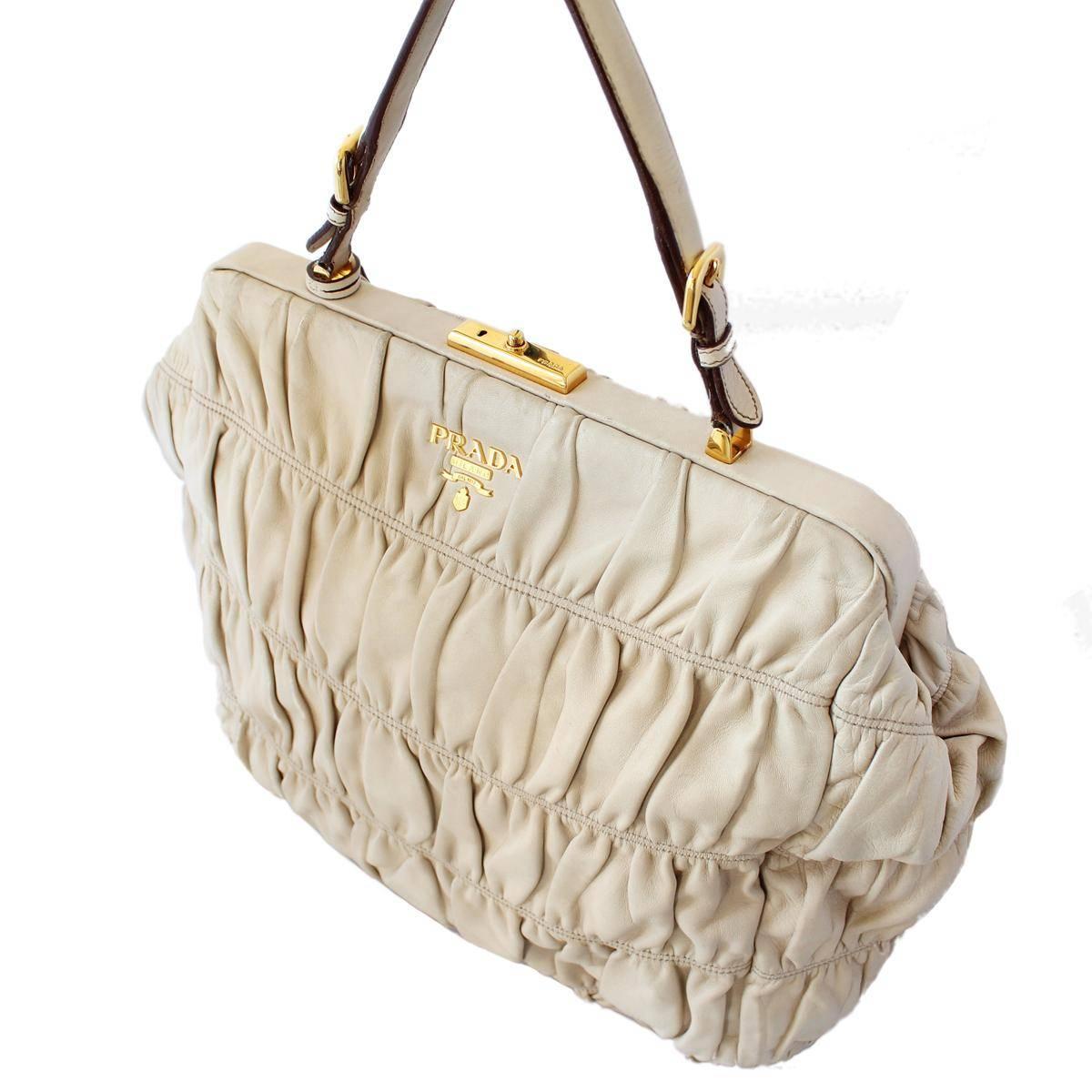 Prada Gaufre Beige Bag In Excellent Condition In Gazzaniga (BG), IT