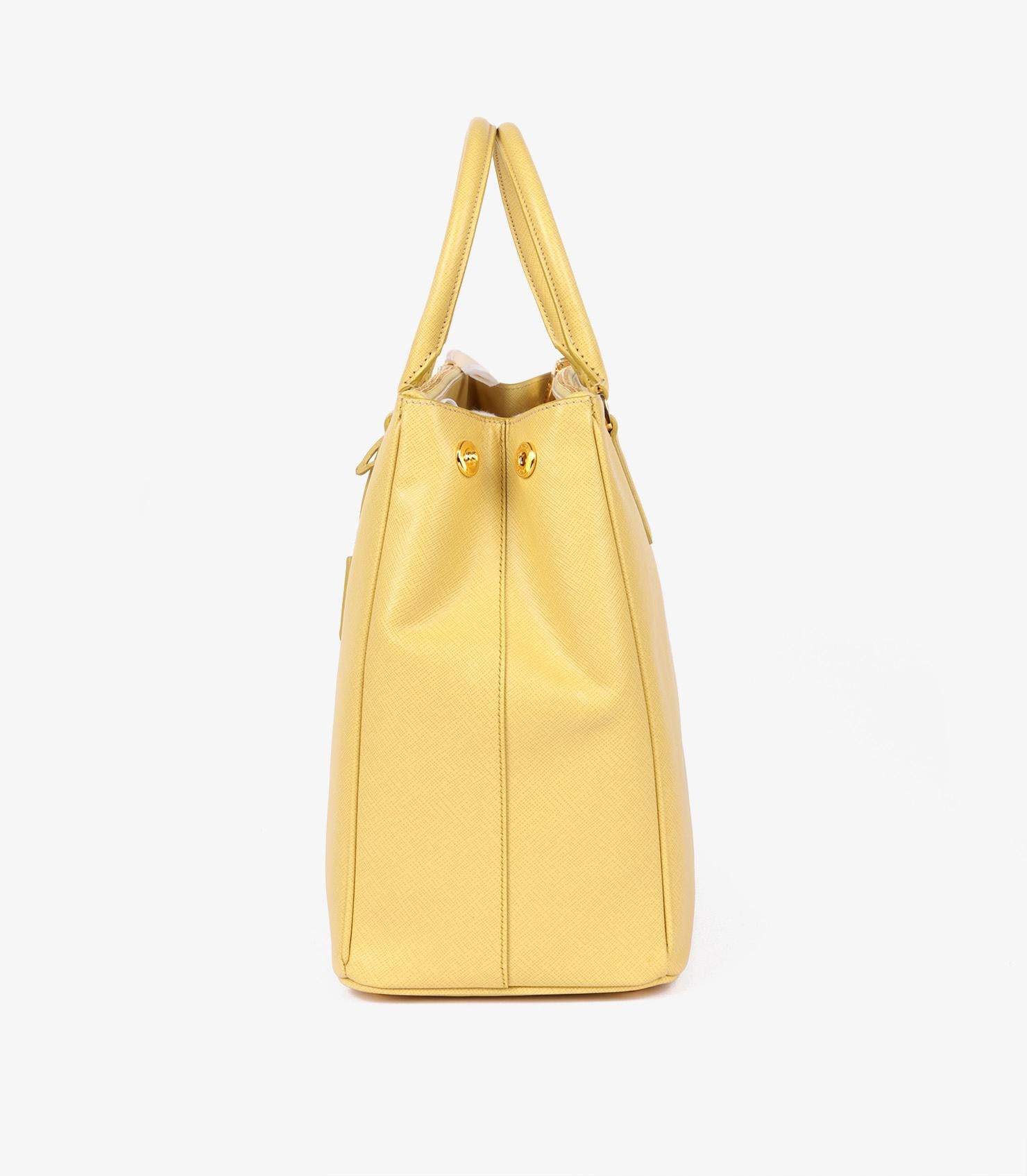Femenino o masculino Bolso grande Prada Ginestra de piel saffiano Lux Galleria en venta