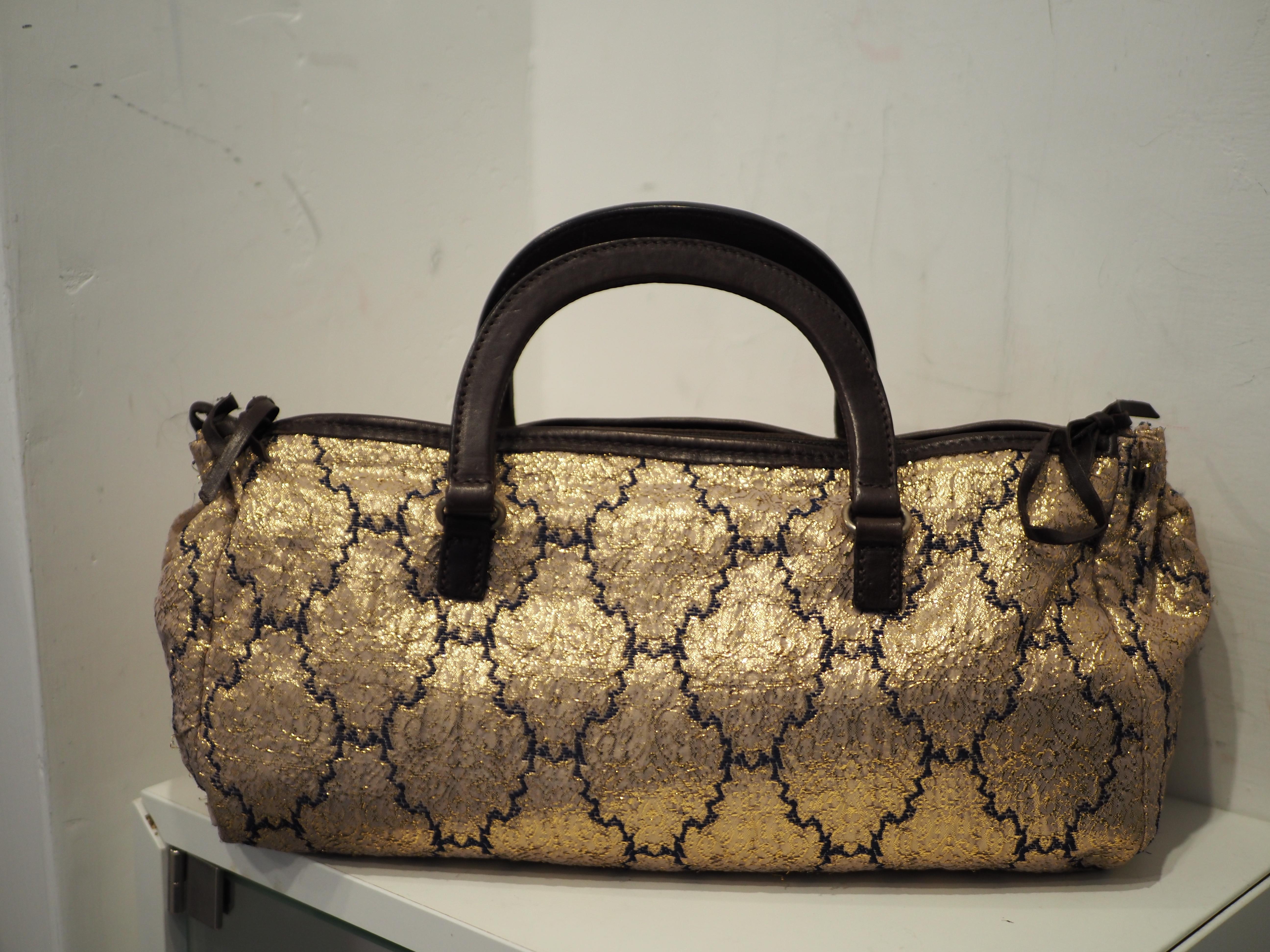 Prada gold and brown brocade handle bag In Excellent Condition For Sale In Capri, IT
