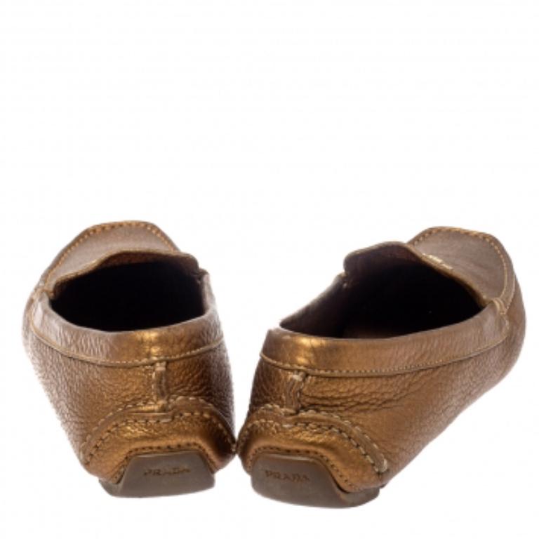 Prada Gold Leather Loafers Size 38.5 For Sale 2
