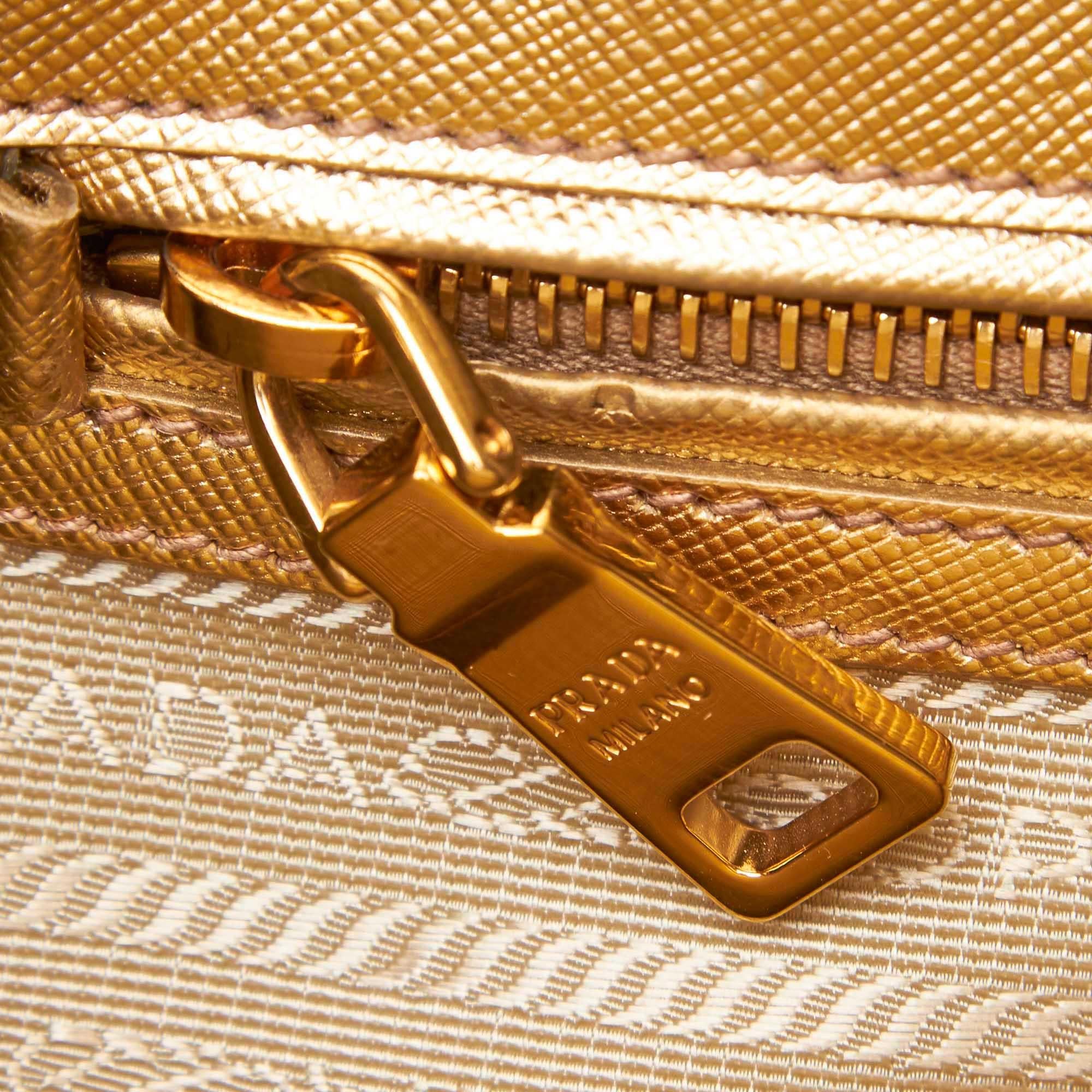 Prada Gold  Leather Saffiano Galleria Satchel Italy w/ Authenticity Card For Sale 6