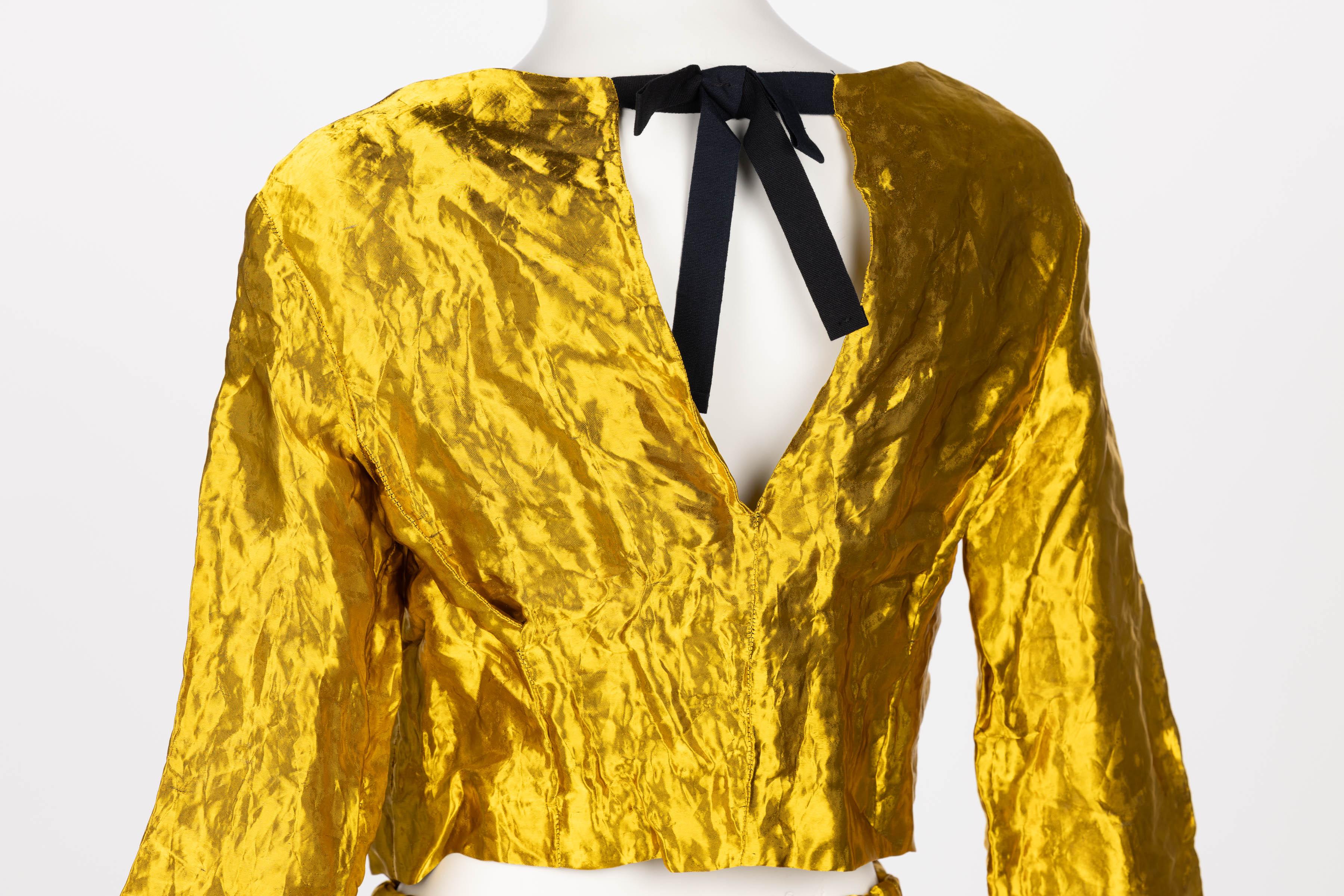 Prada Gold Metal Jacket Top & Skirt Set Spring 2009 en vente 5