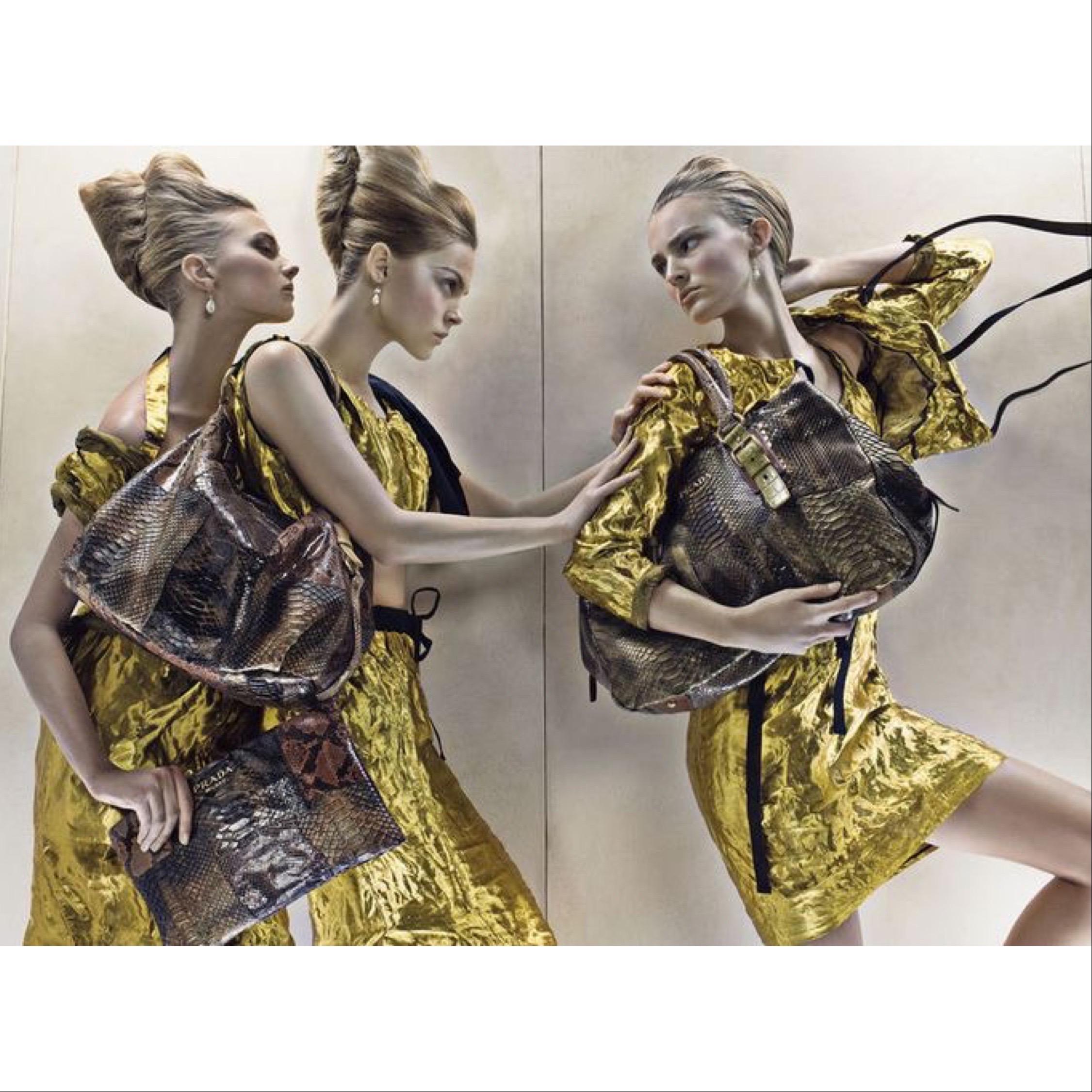 Prada Gold Metal Jacket Top & Skirt Set Spring 2009 en vente 9