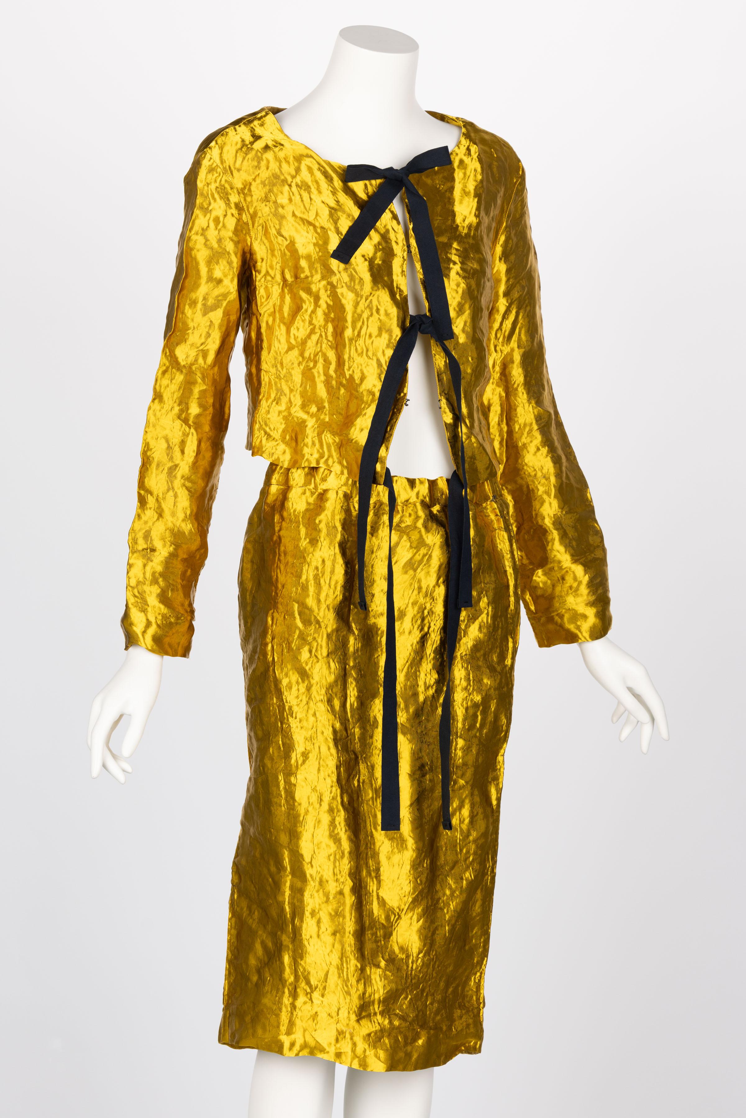 Prada designs consistently emit a sense of reserved experimentation. Through the mixture of classic silhouettes and meticulous textile techniques, Prada successfully reinvents timeless design staples into contemporary and stylish pieces. Prada’s