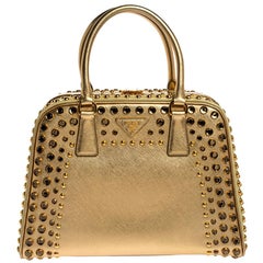 Prada Gold Saffiano Lux Leder Nieten Pyramide Rahmen Satchel