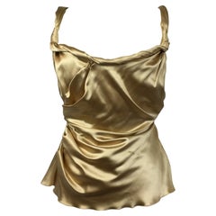 Goldfarbenes Seidentop von Prada