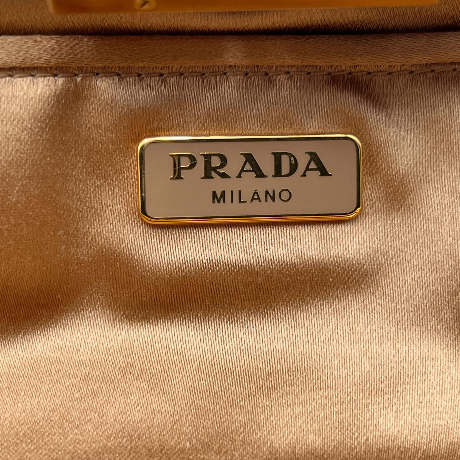 Prada Goldfarbene Brokat-Clutch aus Broccato-Stoff BP0324 2