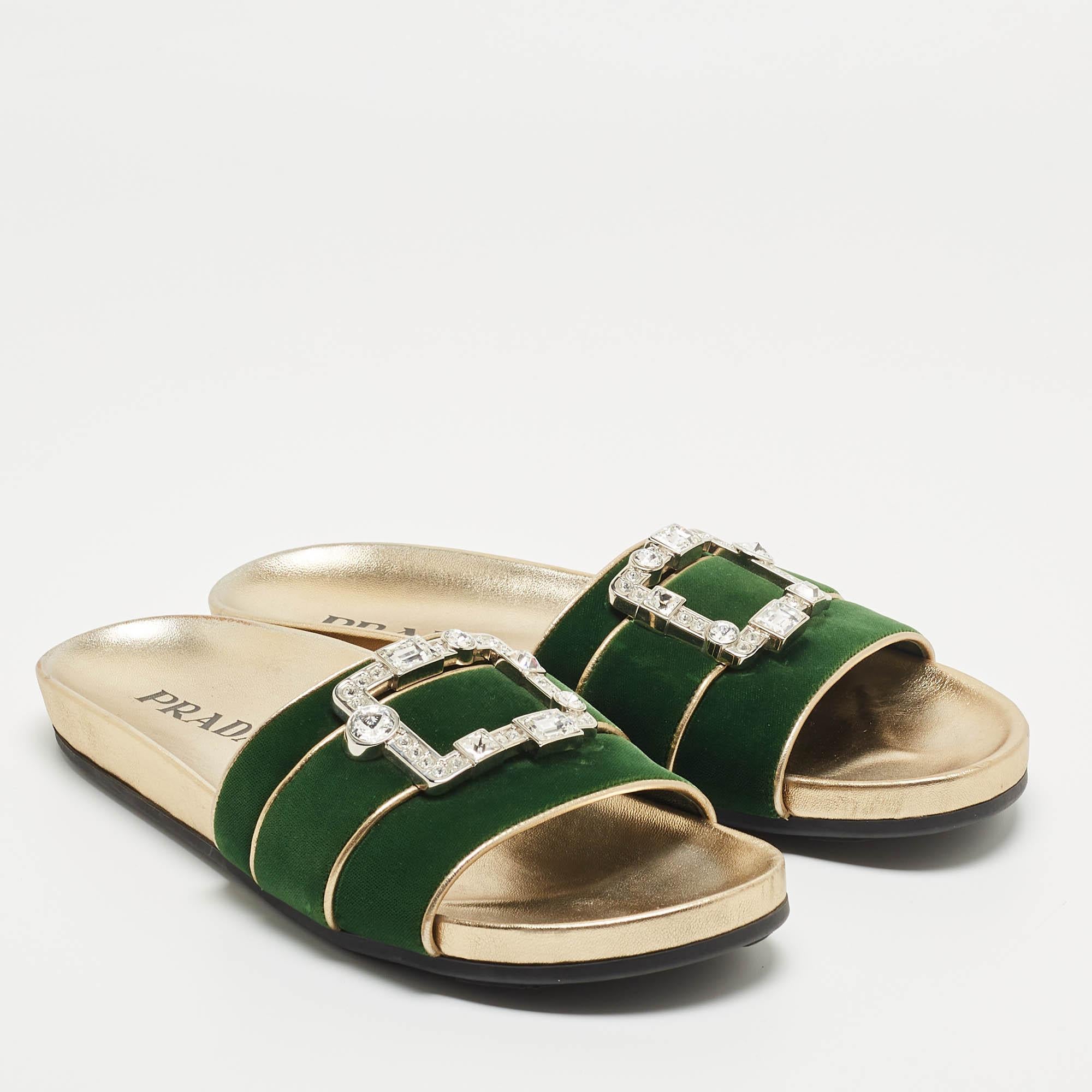 Prada Green/Gold Velvet And Leather Buckle Detail Slides Sizes 39.5 In Good Condition For Sale In Dubai, Al Qouz 2