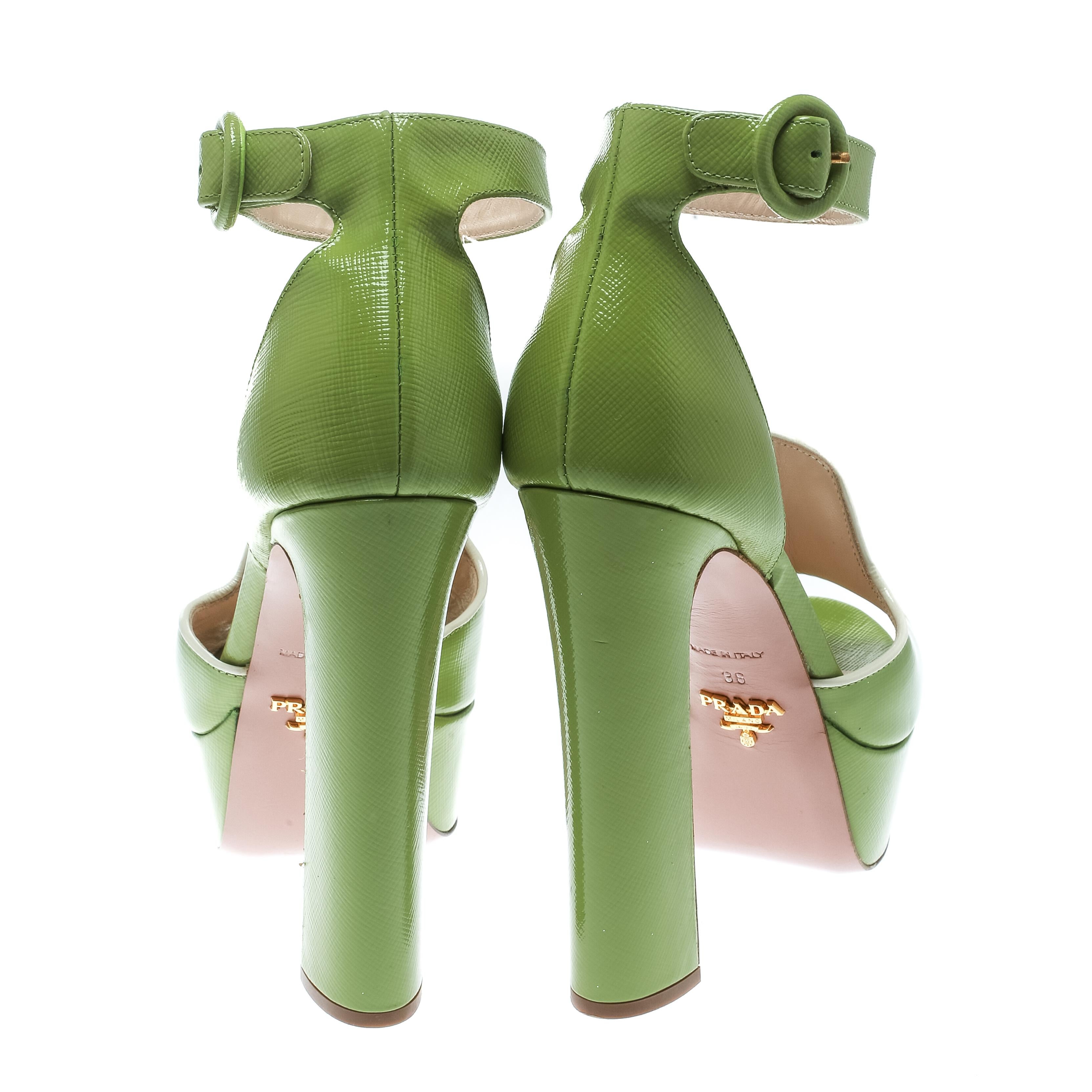 Prada Green Leather Ankle Strap Platform Sandals Size 36 In Good Condition In Dubai, Al Qouz 2