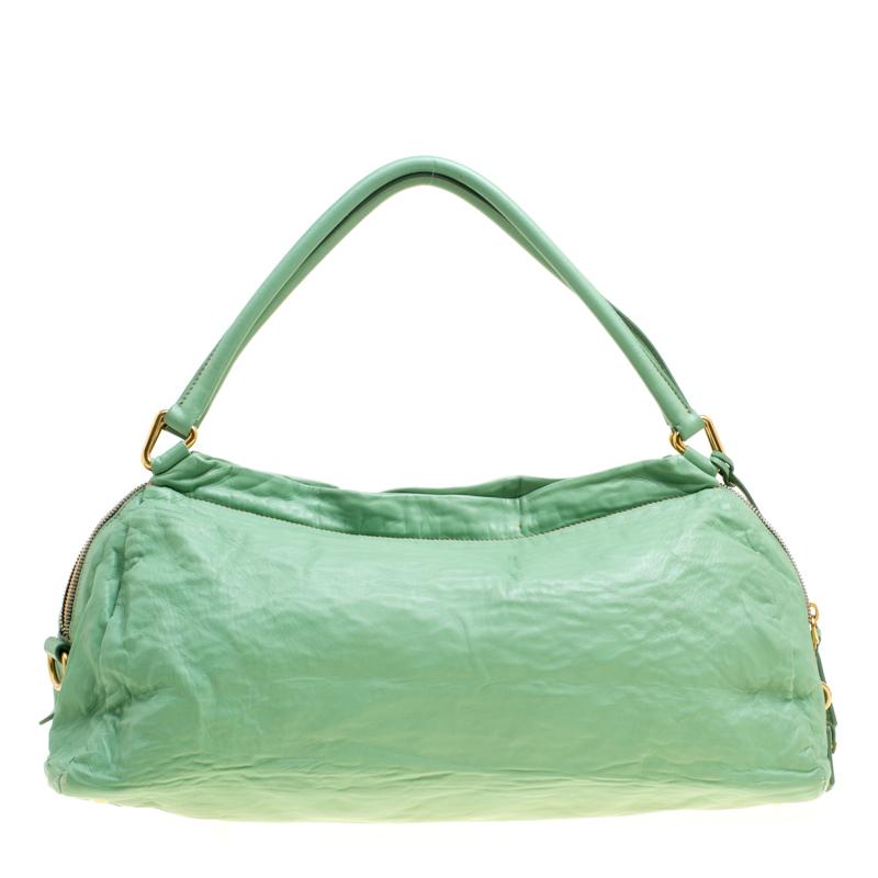 Prada Green Leather Bowler Bag im Zustand „Gut“ in Dubai, Al Qouz 2