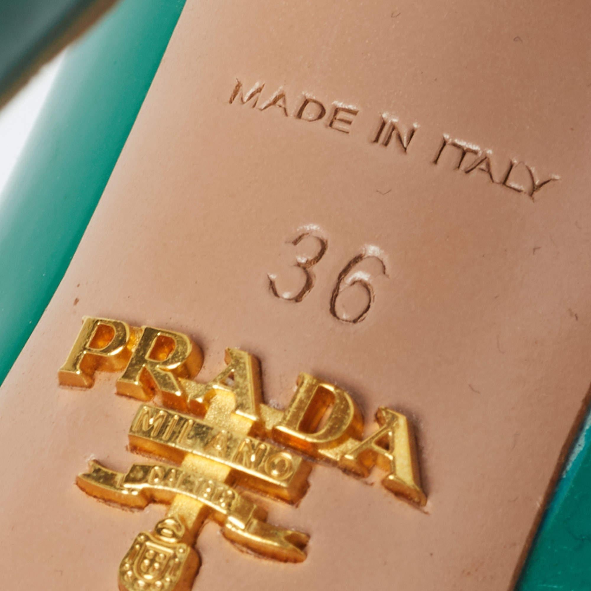 Prada Greene & Greene in pelle verniciata Peep Toe Pumps Taglia 36 in vendita 3
