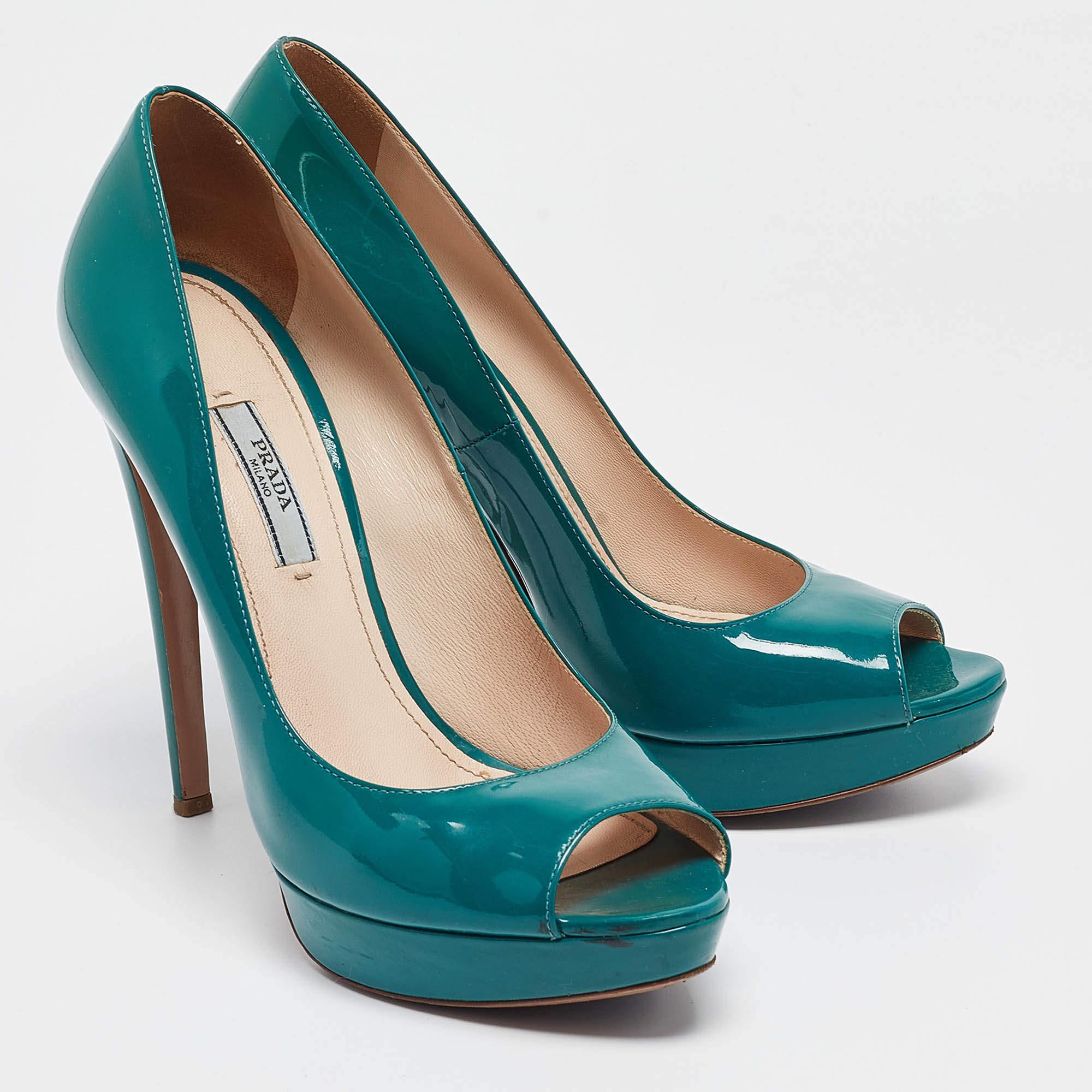 Women's Prada Green Patent Leather Peep Toe Pumps Size 39.5 For Sale