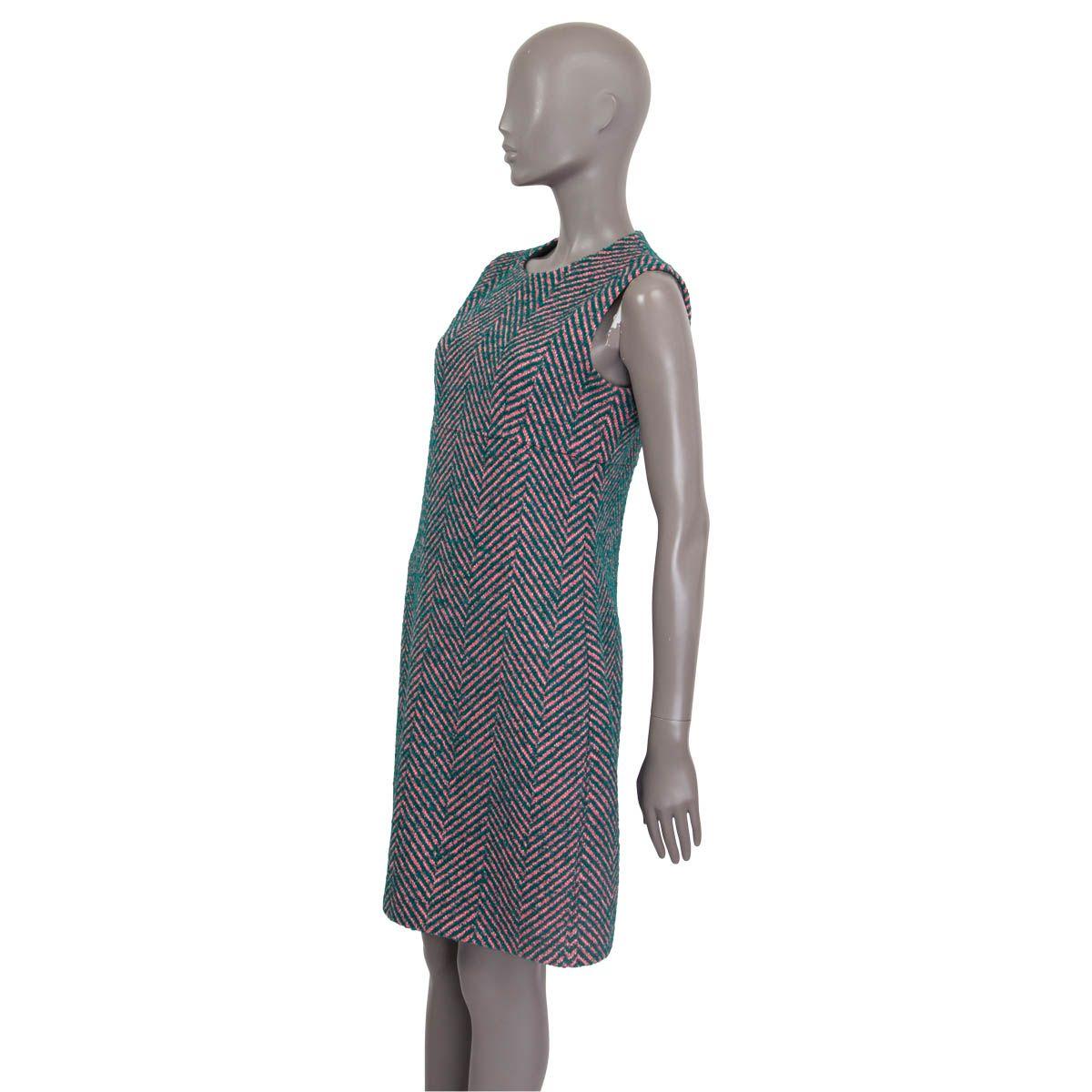 Robe en maille chevron en laine Prada verte et rose, 42 M Excellent état - En vente à Zürich, CH