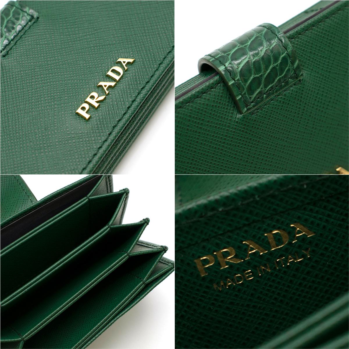 Women's Prada Green Saffiano Leather Accordion Cardholder 