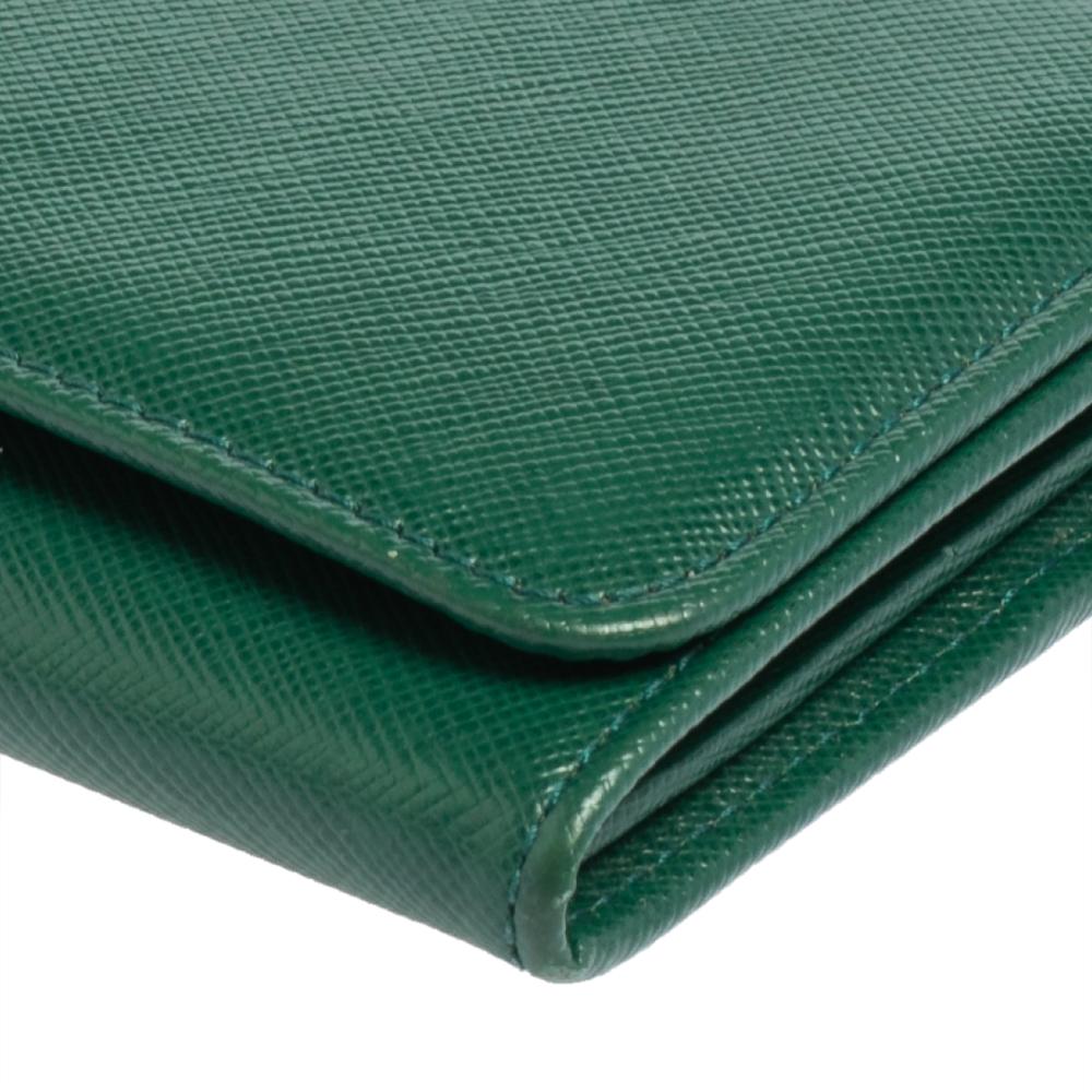 Prada Green Saffiano Leather Flap Continental Wallet For Sale 2