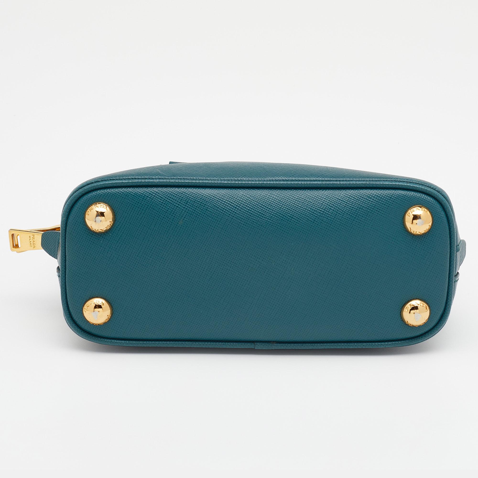 prada green purse