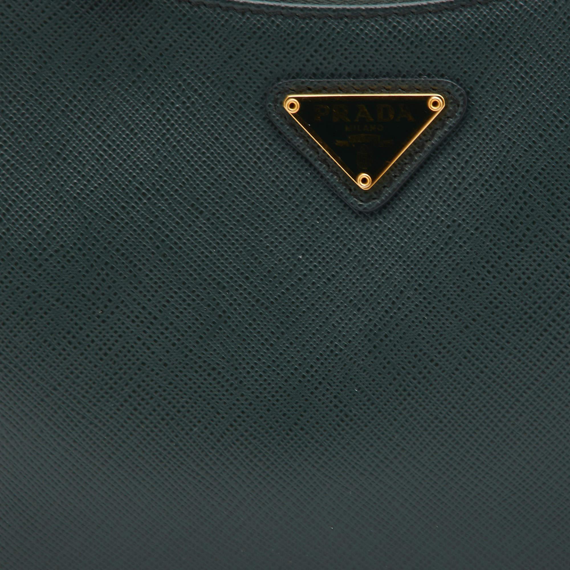 Prada Green Saffiano Leather Re-Edition 2005 Baguette Bag 5