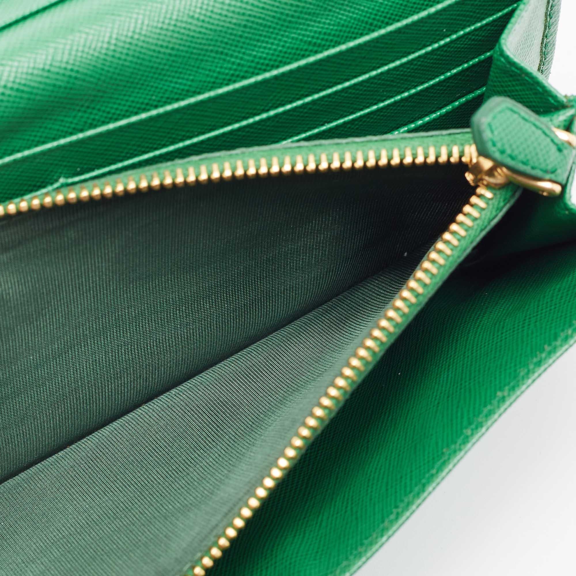 Prada Green Saffiano Lux Leather Logo Flap Continental Wallet 4