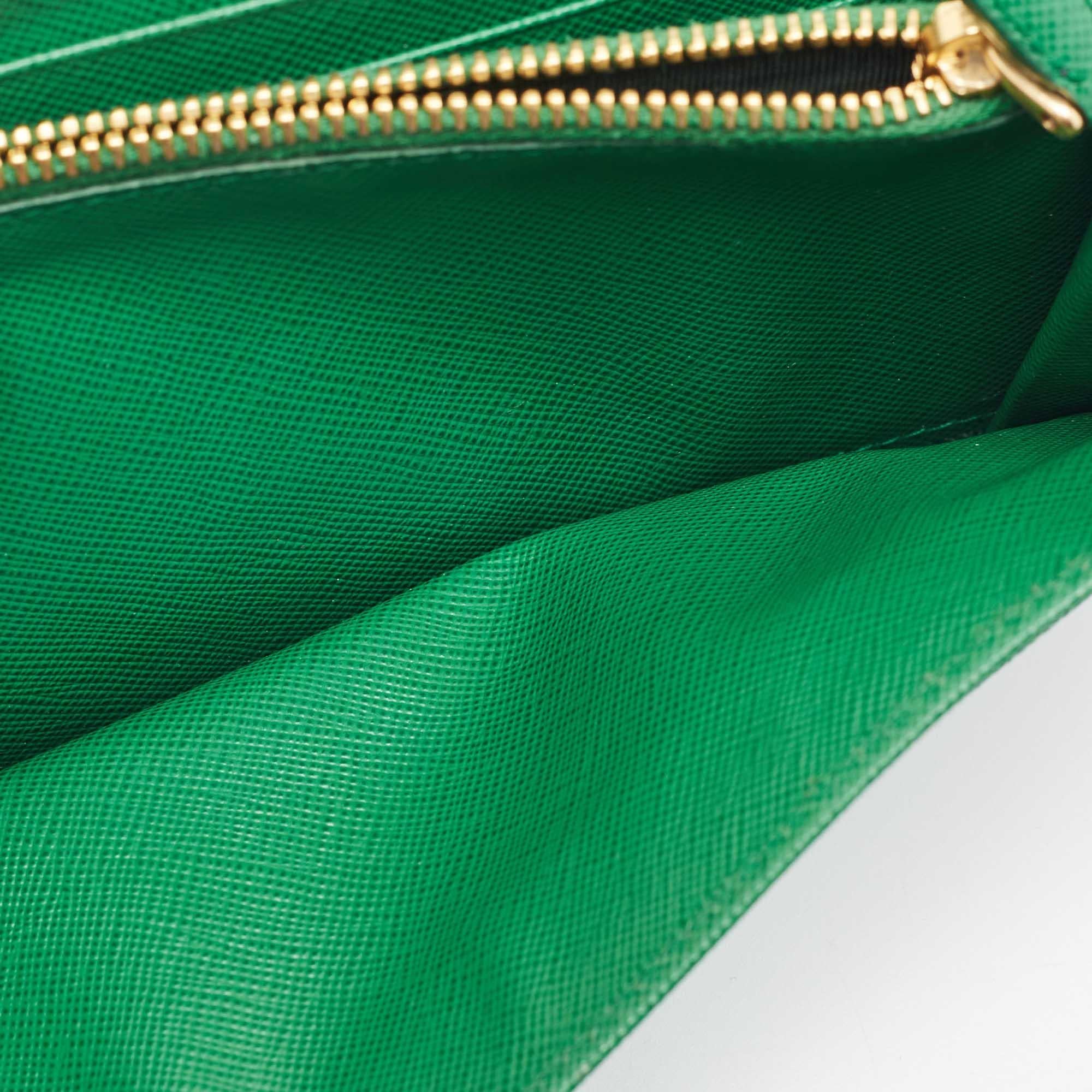 Prada Green Saffiano Lux Leather Logo Flap Continental Wallet 5
