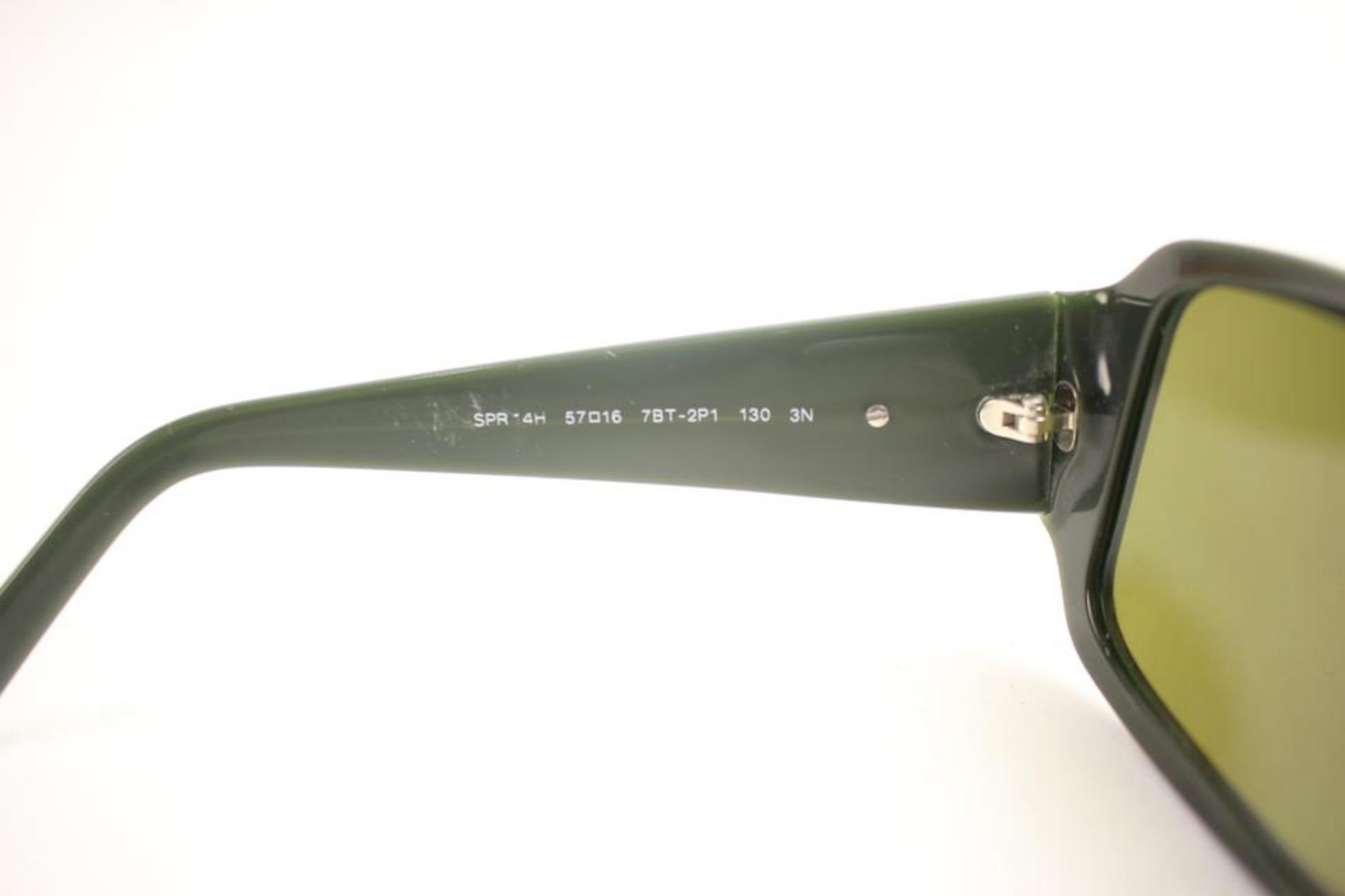 Prada Green Spr14h 7bt-2p1 58pac920 Sunglasses In Good Condition For Sale In Forest Hills, NY