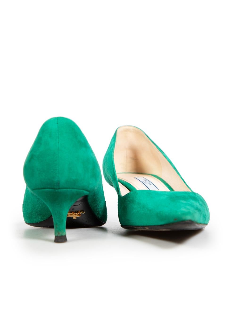 Prada Green Suede Kitten Pumps Size IT 38 In Good Condition In London, GB