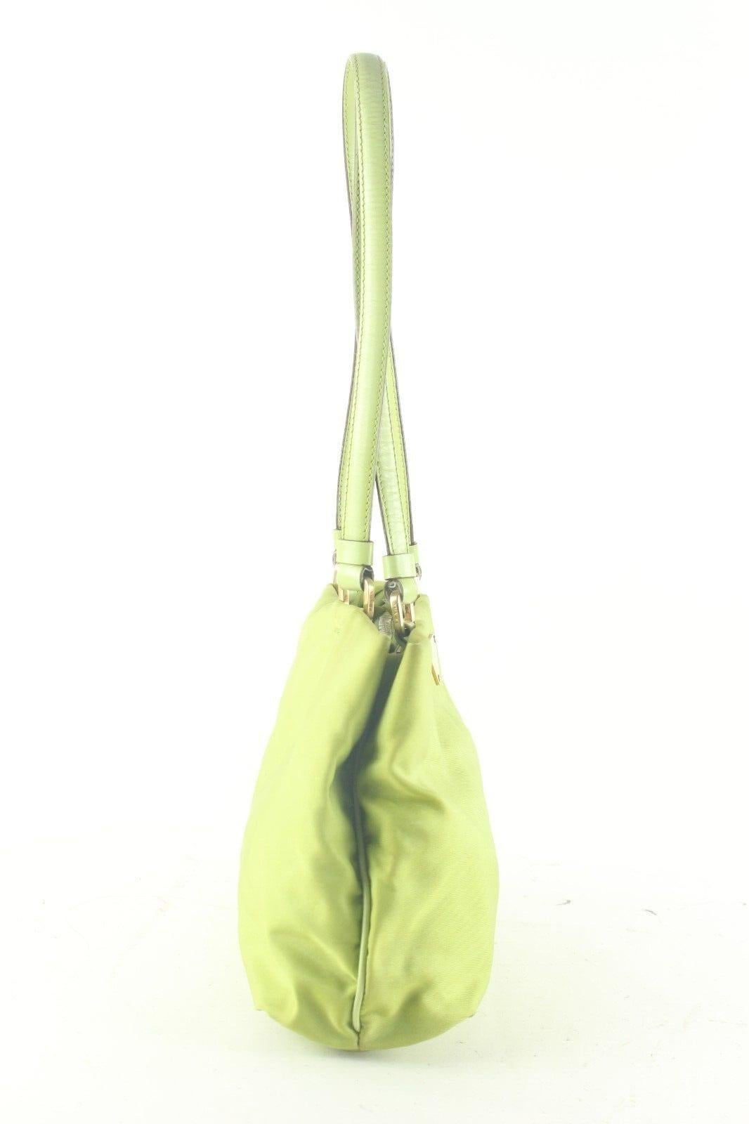 Prada Green Tessuto Nylon Shopper Tote Shoulder Bag 4PR831K In Fair Condition In Dix hills, NY