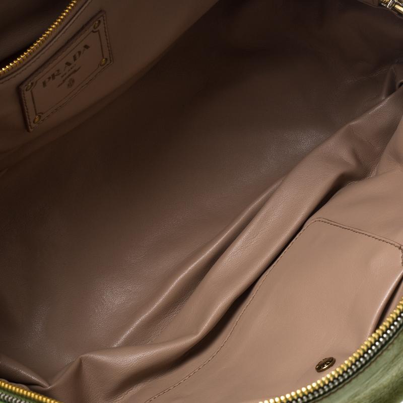 Prada Green Vitello Shine Leather Bowler Bag In Good Condition In Dubai, Al Qouz 2
