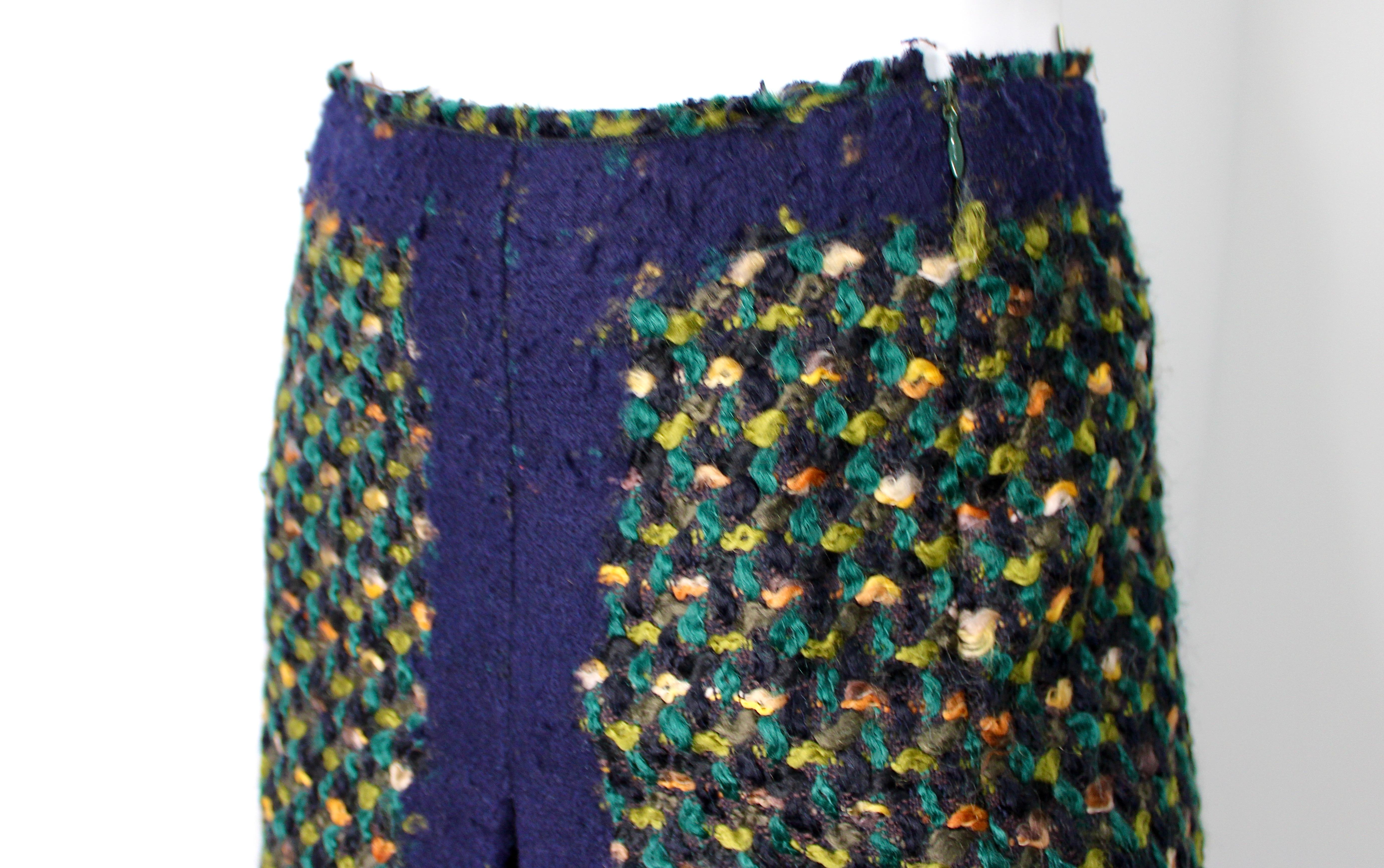 Jupe en tweed de laine verte de Prada circa 2010 Bon état - En vente à Scottsdale, AZ