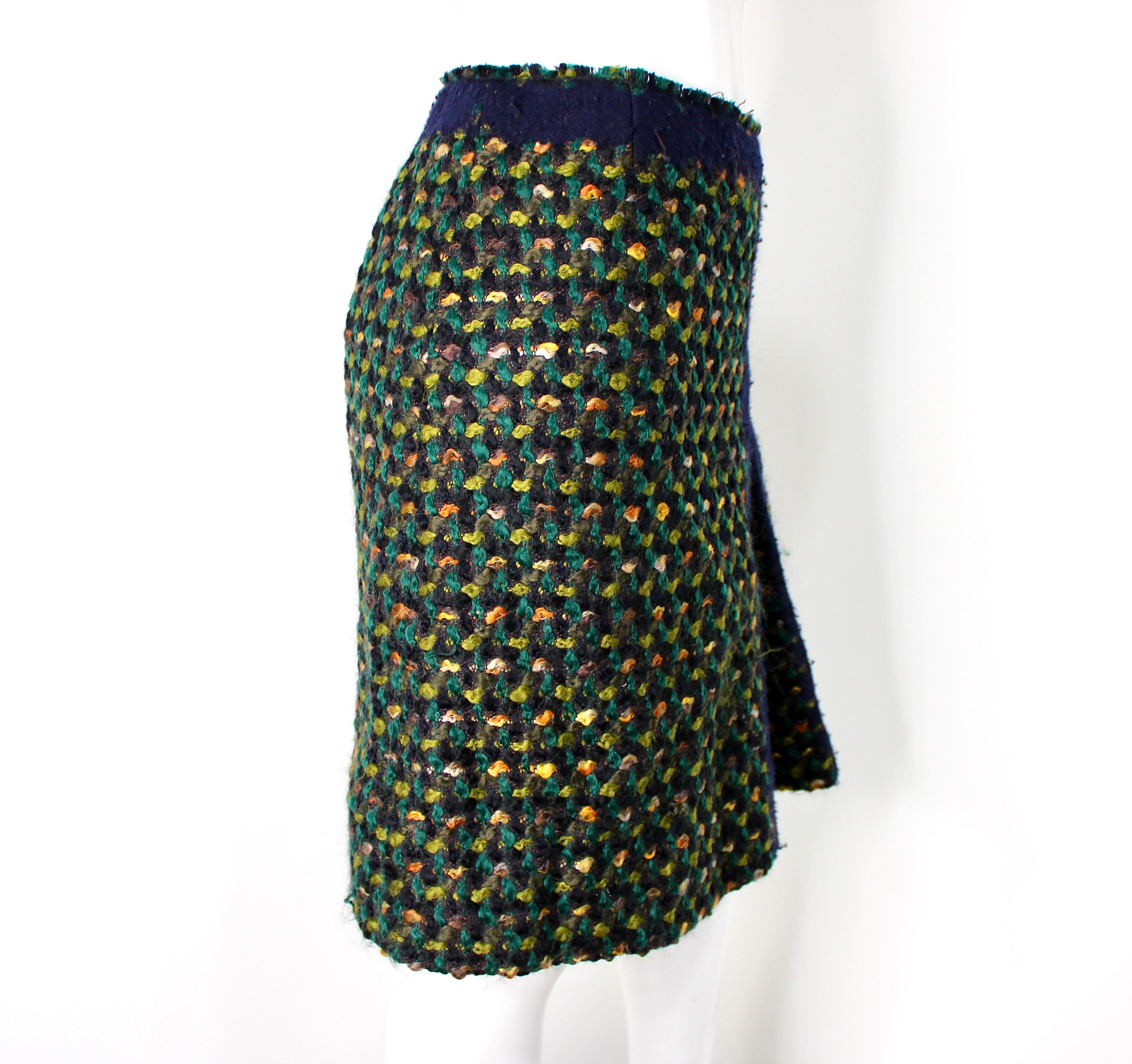 Jupe en tweed de laine verte de Prada circa 2010 en vente 1