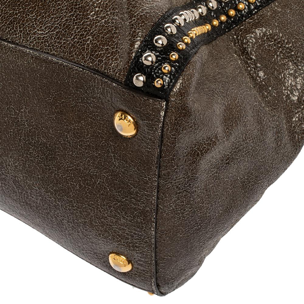 Prada Grey/Black Crinkle Leather Studded Front Pocket Tote In Good Condition In Dubai, Al Qouz 2
