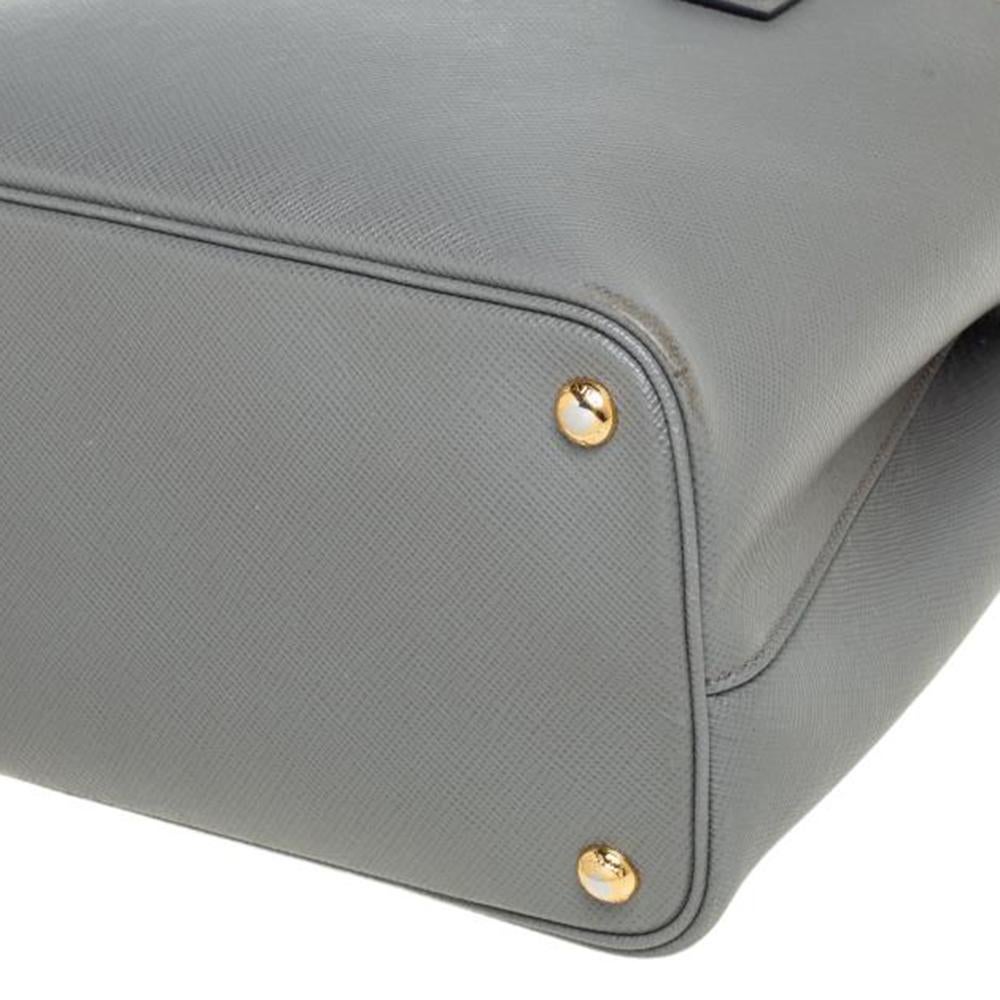 Prada Grau/Burgund Saffiano Cuir Leder Medium Double Handle Tote 5
