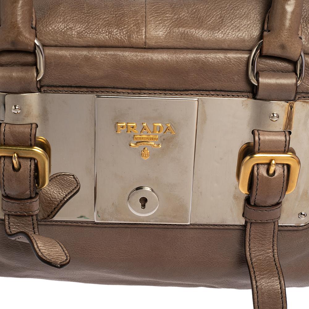Prada Bauletto Tasche aus grauem Glace-Leder mit Reißverschluss 1