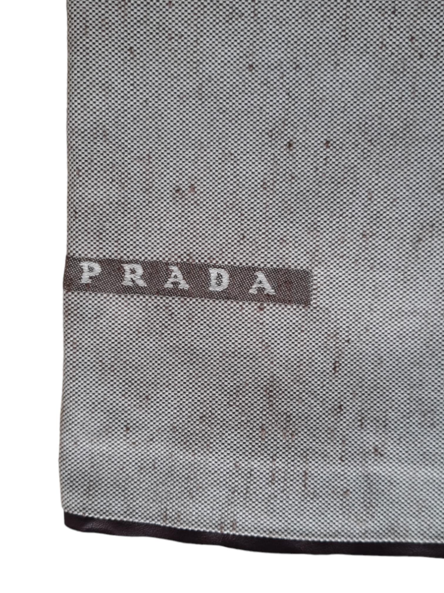 Women's or Men's Prada grey linen runway set, SS 1999 For Sale