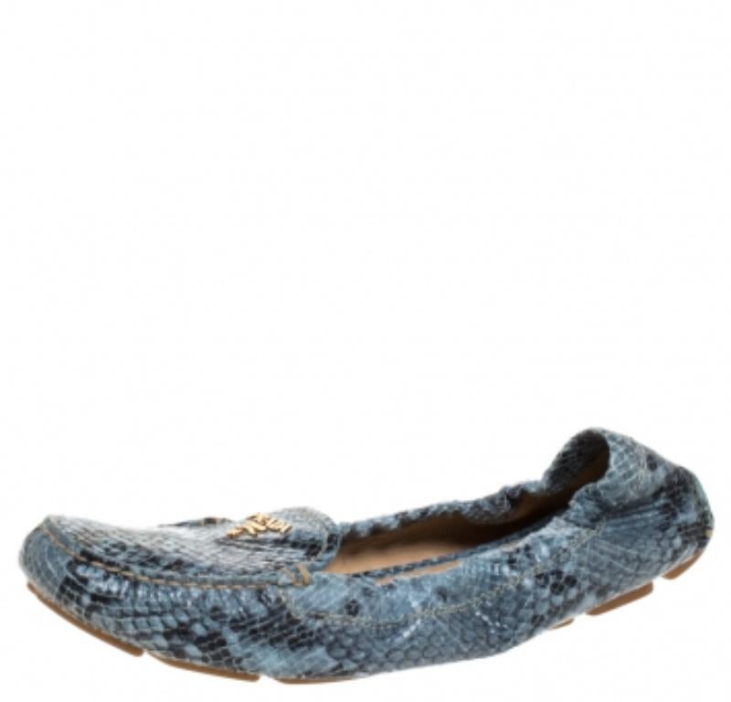Prada Grey Python Scrunch Slip On Loafers Size 38 im Angebot 1