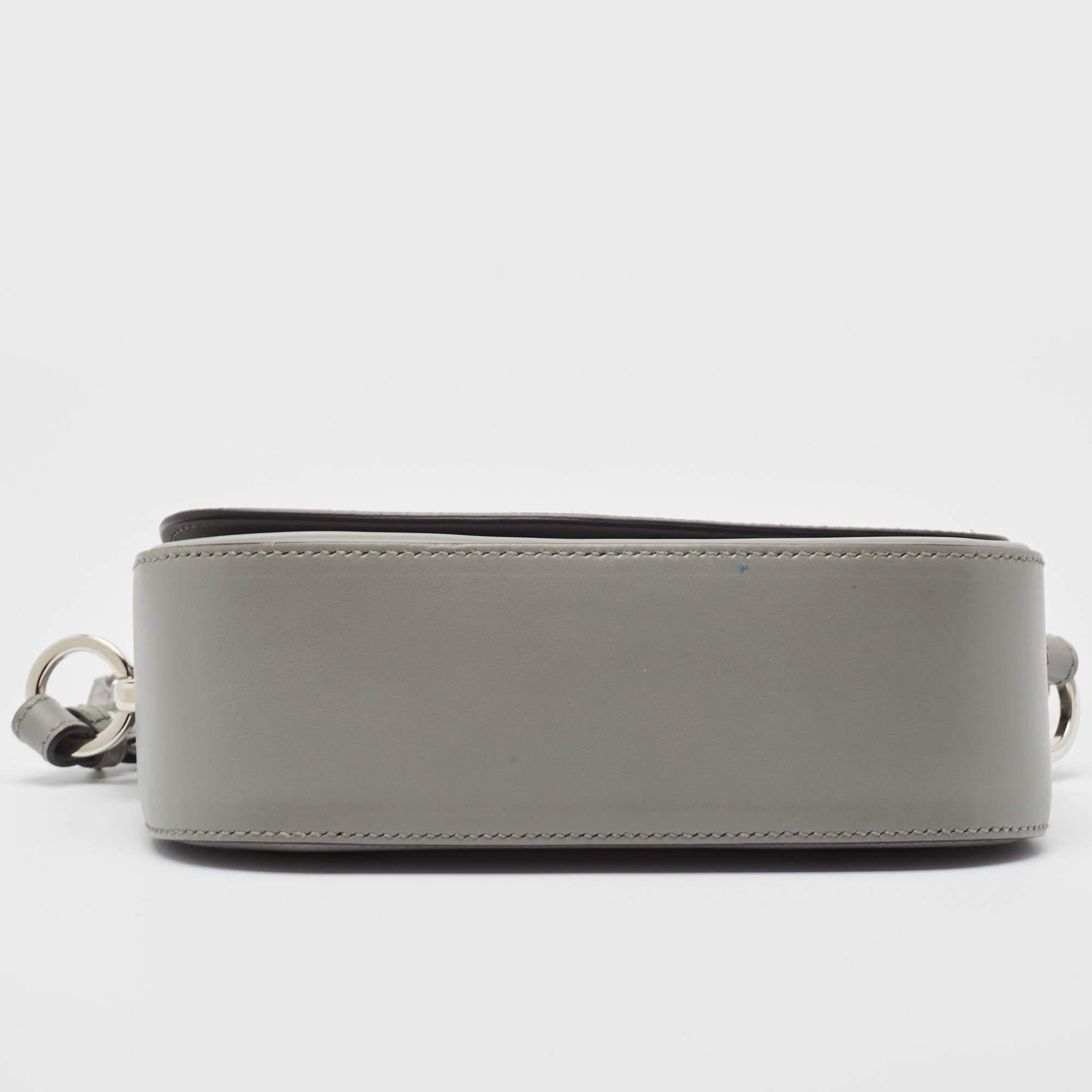 Prada Grey Saffiano Cuir and City Leather Identity Shoulder Bag For Sale 3