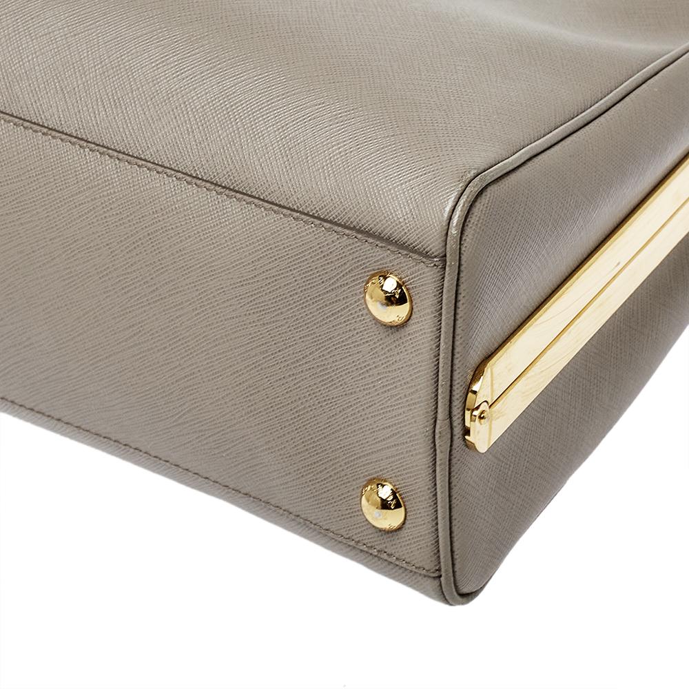 Prada Grey Saffiano Lux Leather Pyramid Frame Satchel In Good Condition In Dubai, Al Qouz 2