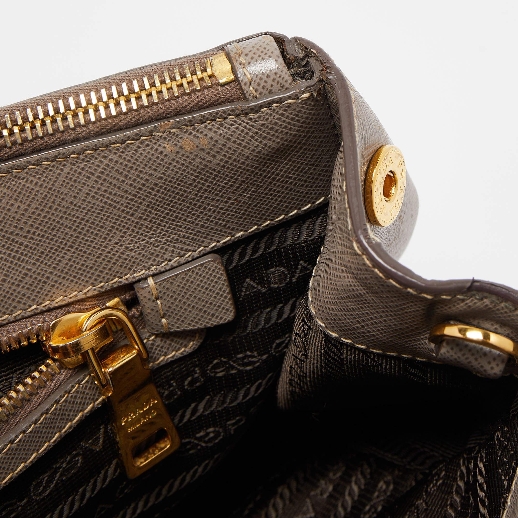 Prada Grey Saffiano Lux Leather Small Galleria Double Zip Tote For Sale 1