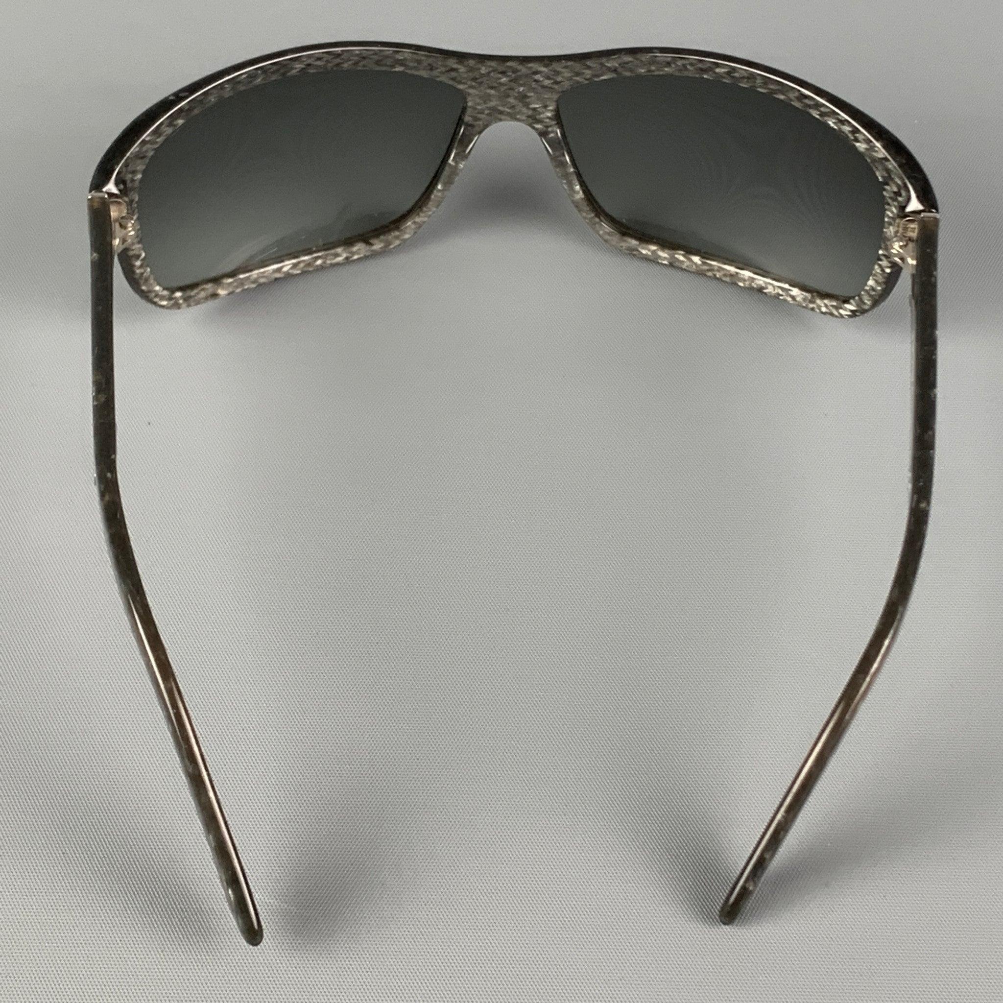 PRADA Grey Shimmer Acetate Sunglasses In Good Condition In San Francisco, CA