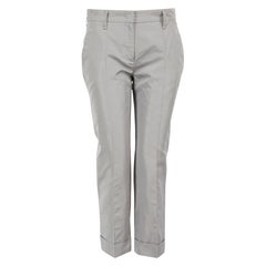 Prada Graue Seidenhose in Kurzform in Grau Größe XS