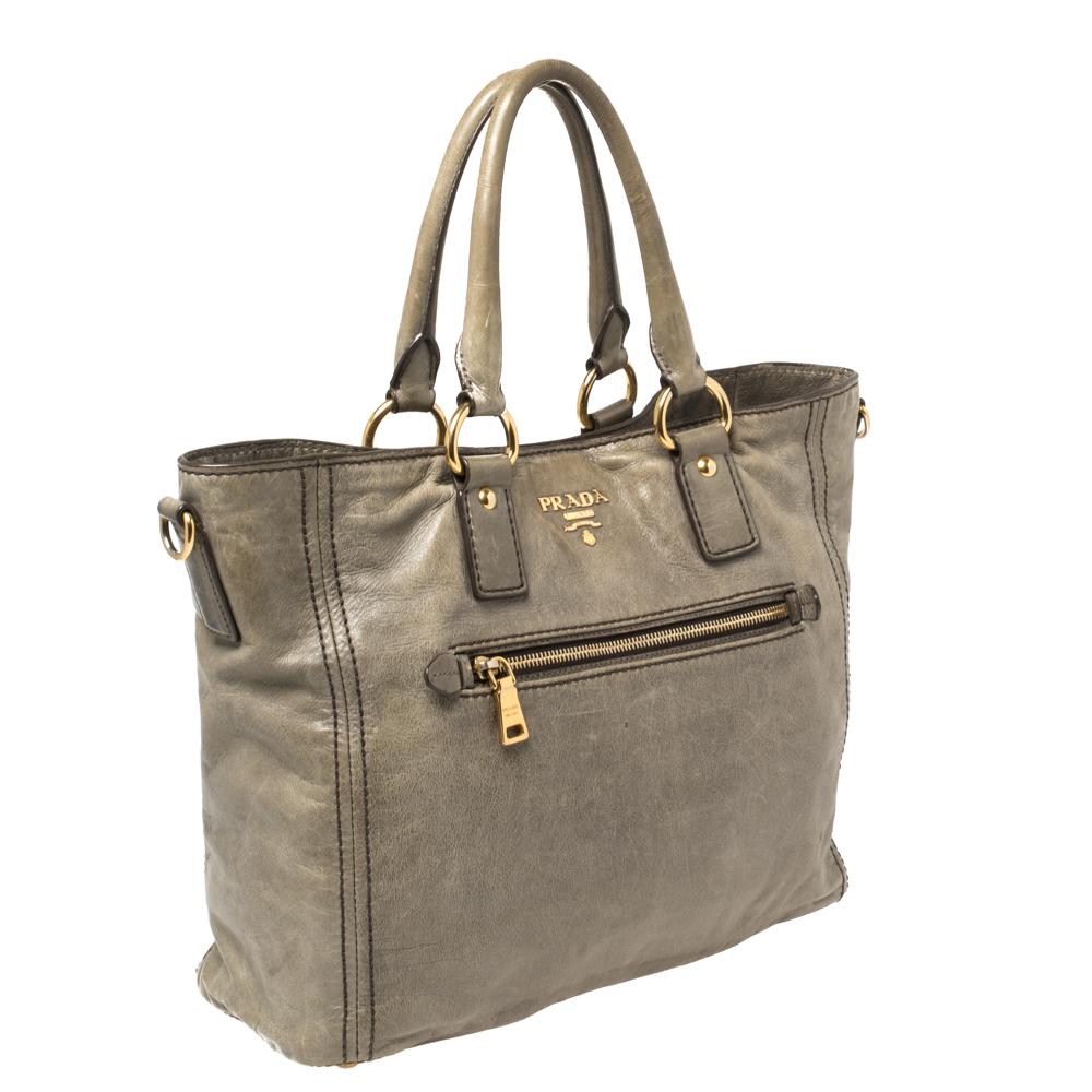 soft leather tote bag with zipper