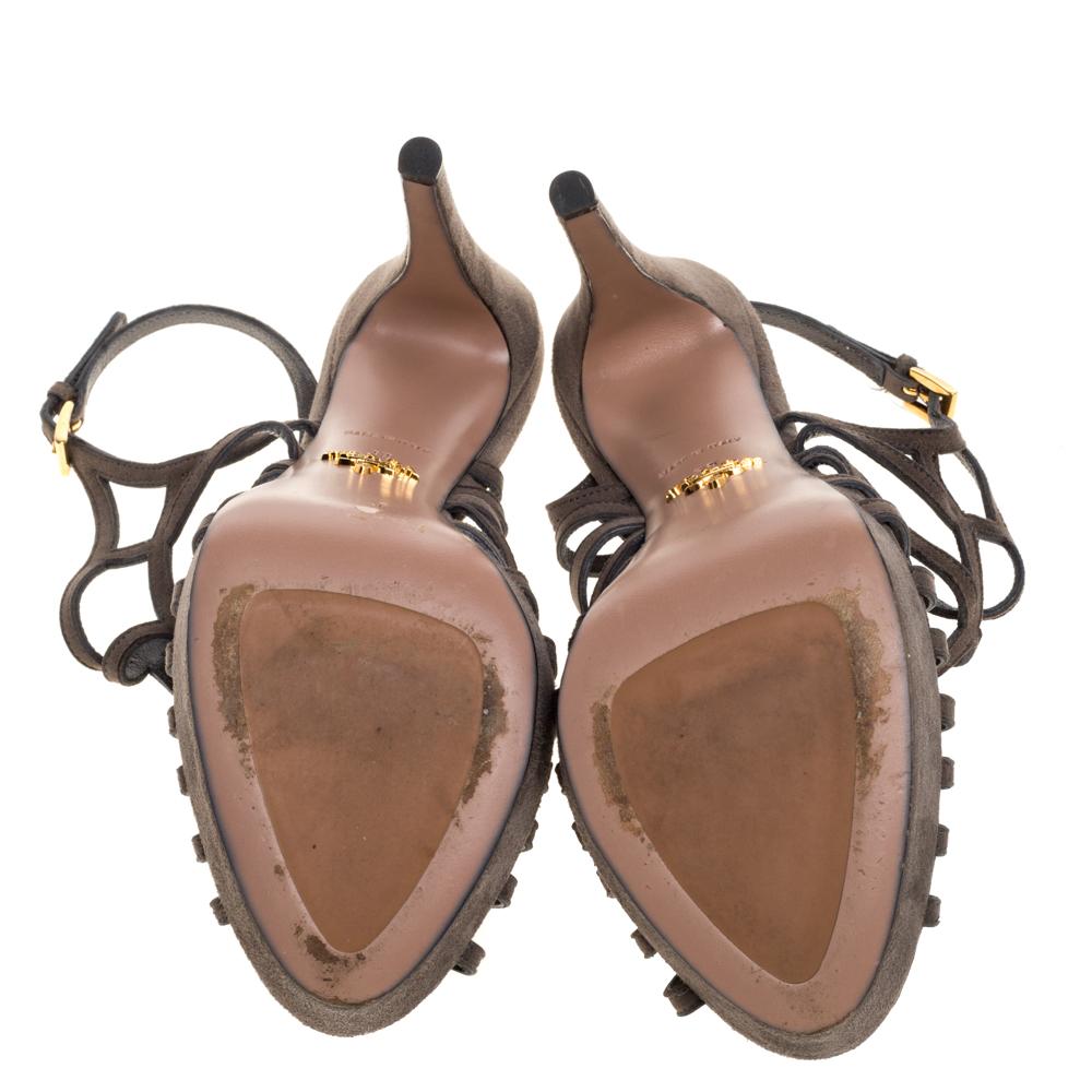 Prada Grey Suede Caged Peep Toe Platform Slingback Sandals Size 38 In Good Condition In Dubai, Al Qouz 2